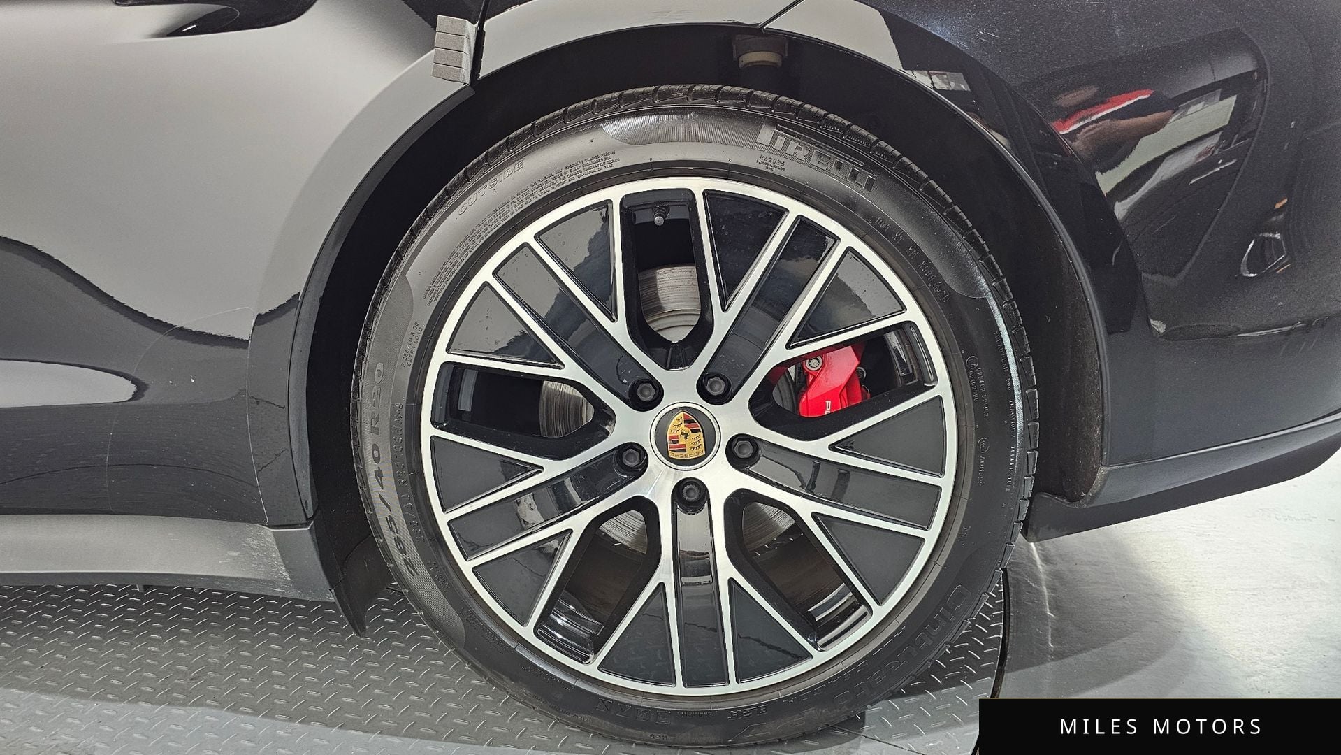 Porsche Taycan 2022 — миниатюра 7