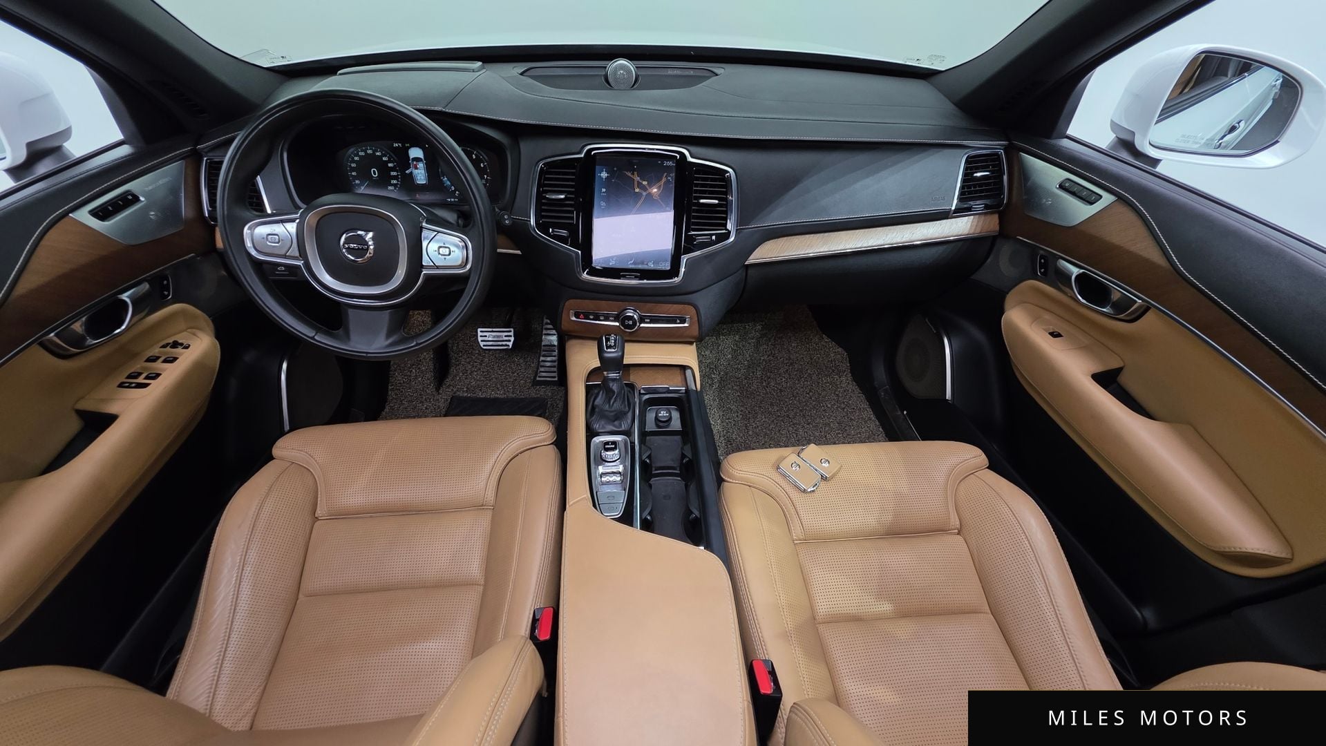 Volvo XC90 2017 — миниатюра 10