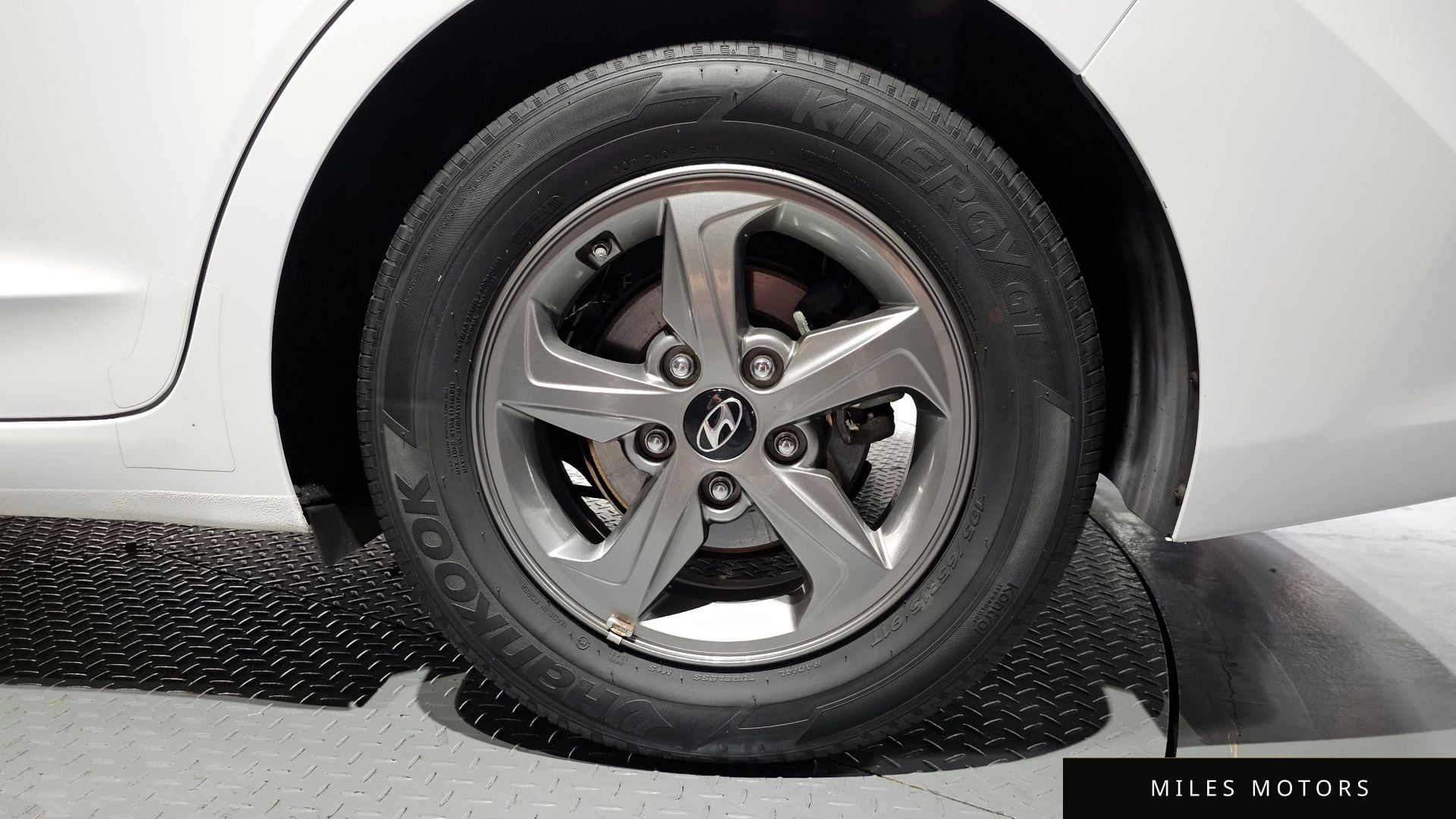 Hyundai AVANTE 2017 — миниатюра 7