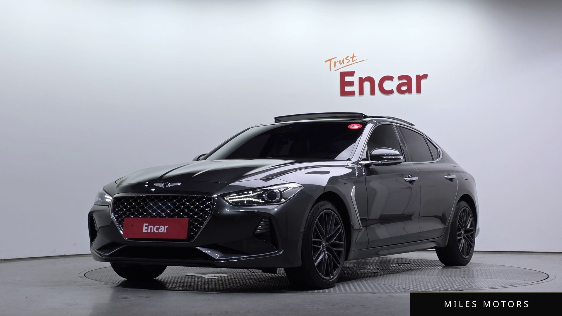 Genesis G70 2018 — фото 1 из 12