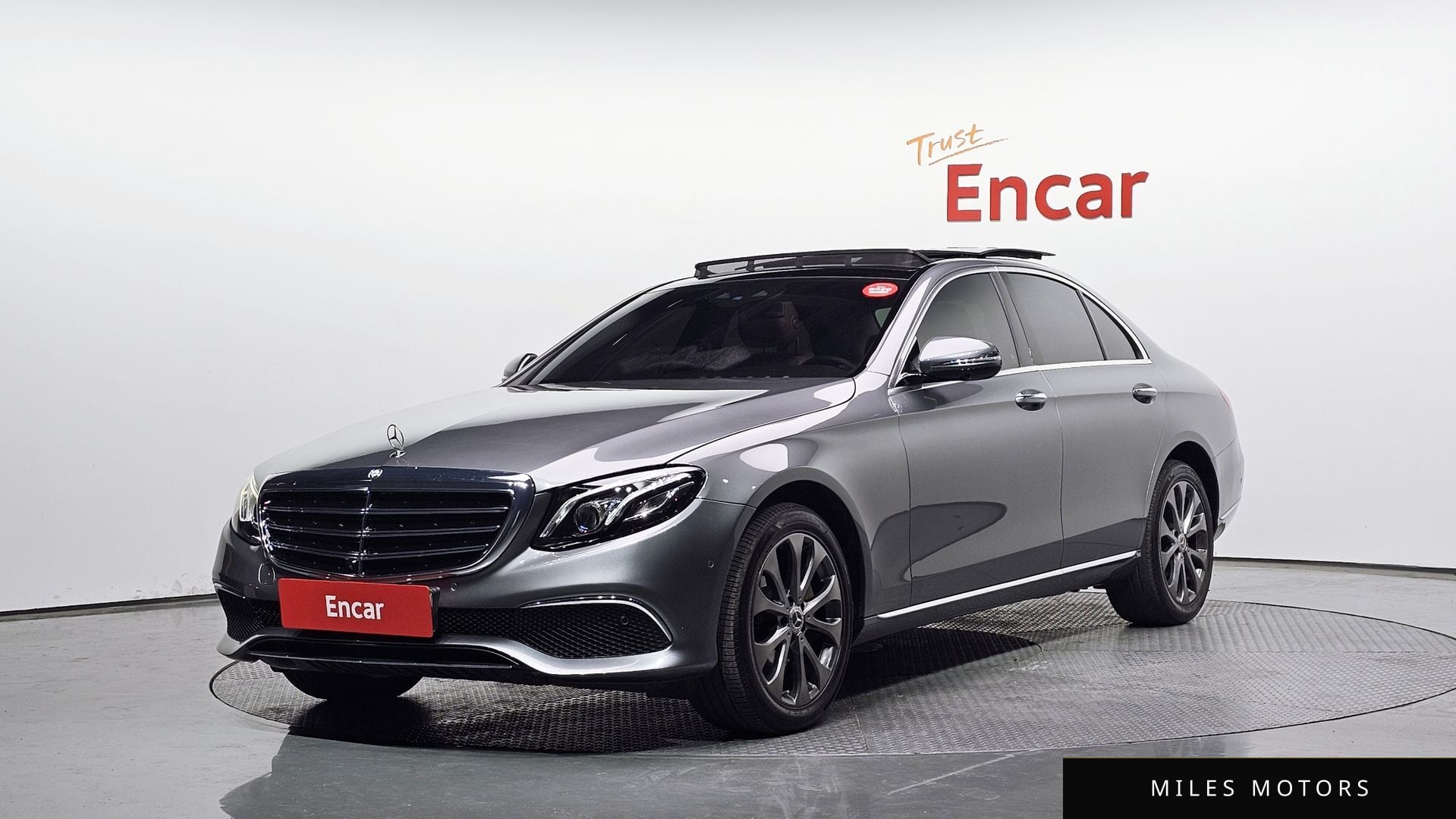 Mercedes-Benz E-Class W213 2017 — фото 1 из 12