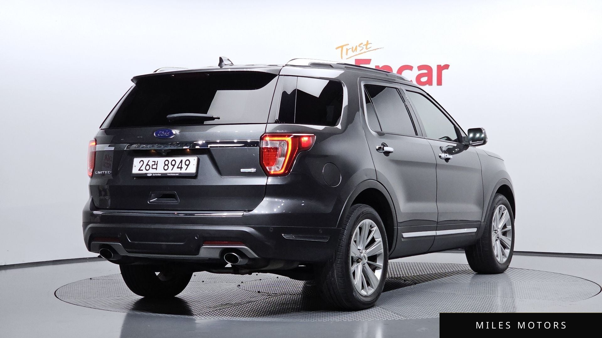Ford Explorer 2019 — миниатюра 2
