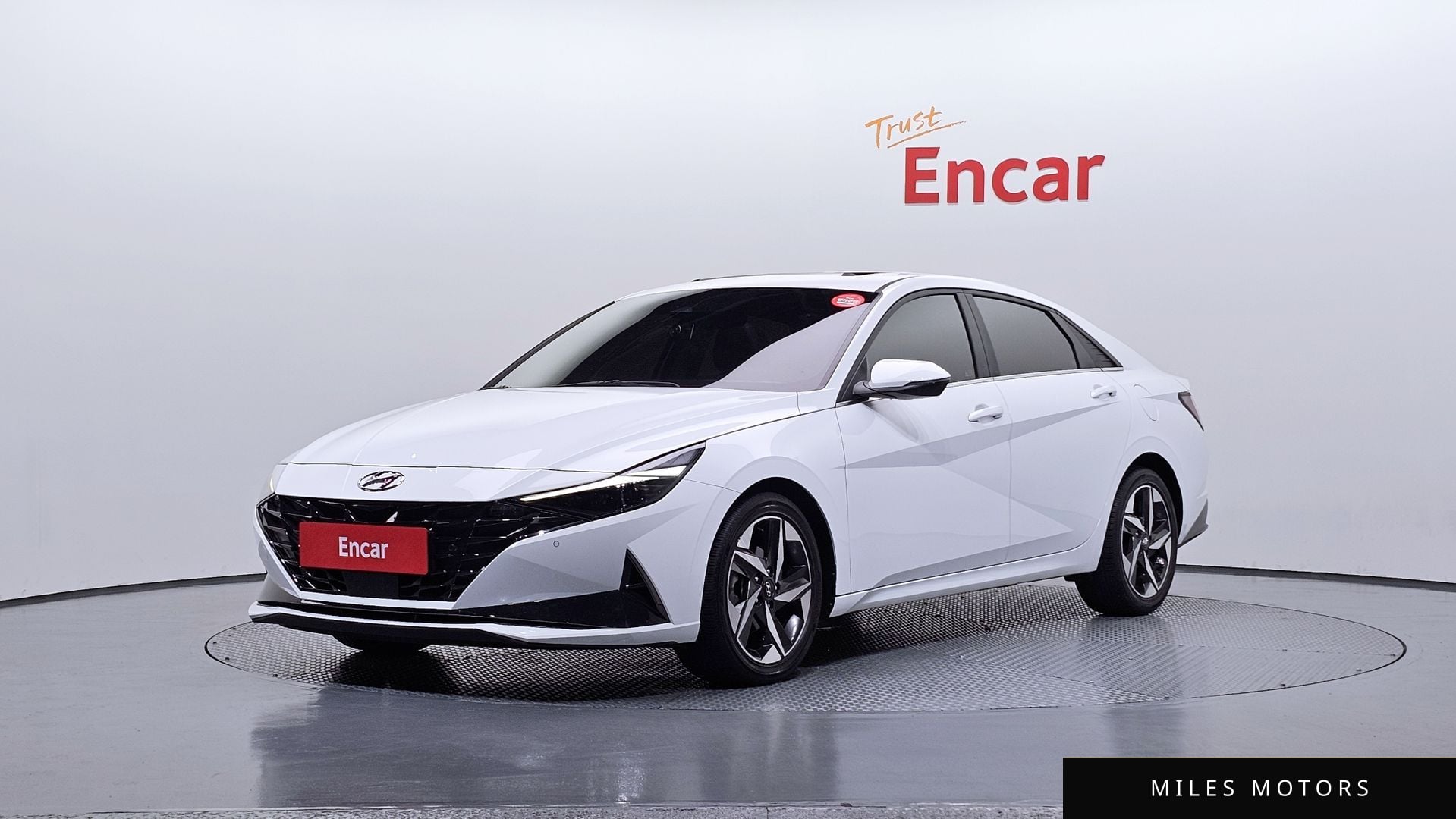 Hyundai AVANTE 2021 — фото 1 из 12