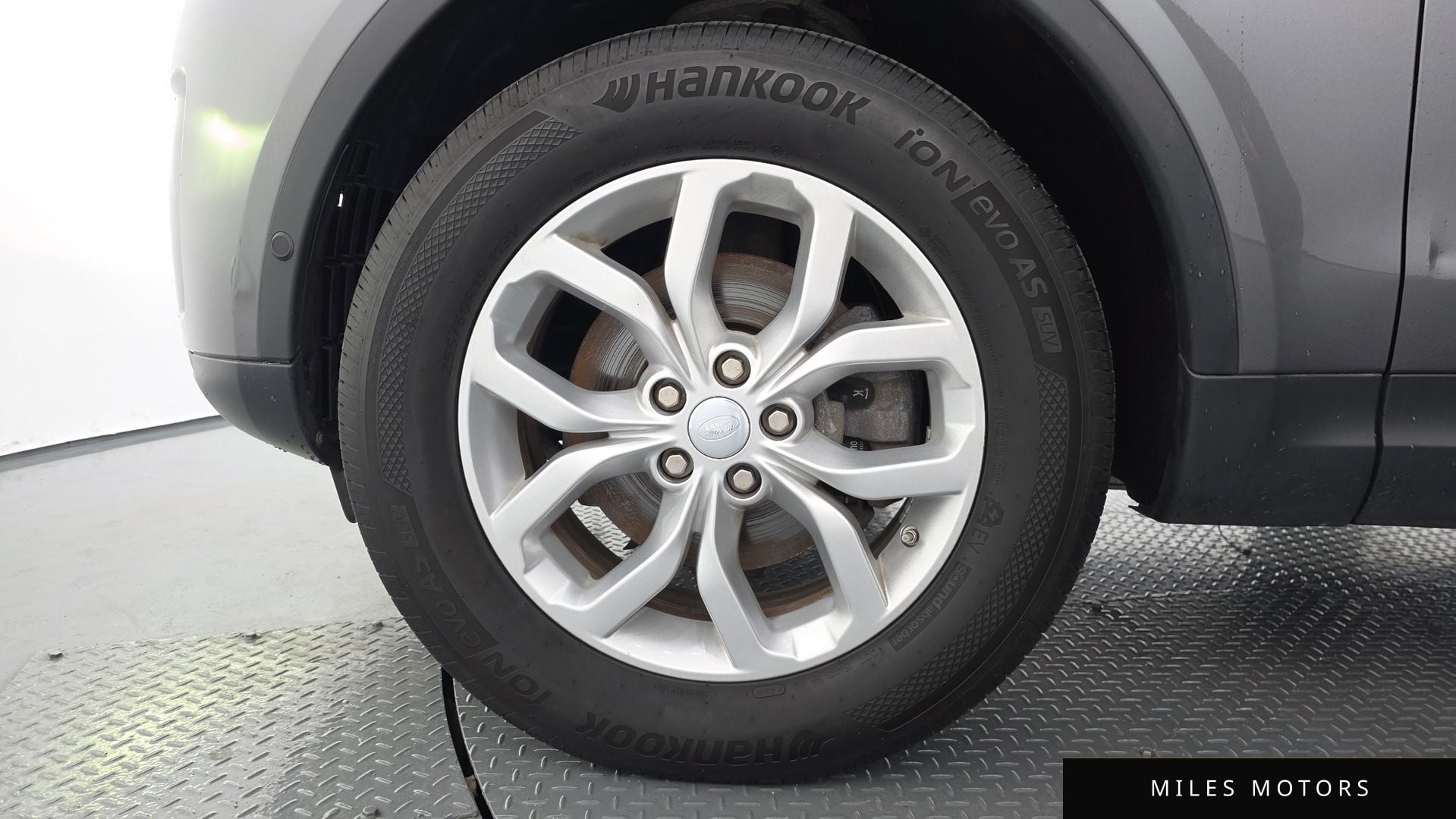 Land Rover Discovery 2019 — миниатюра 5
