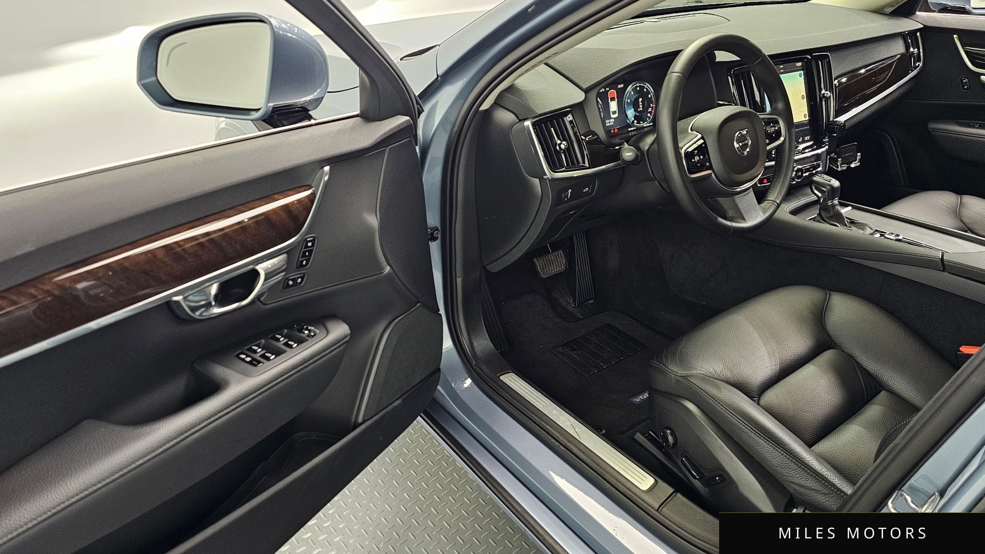 Volvo S90 2017 — миниатюра 10