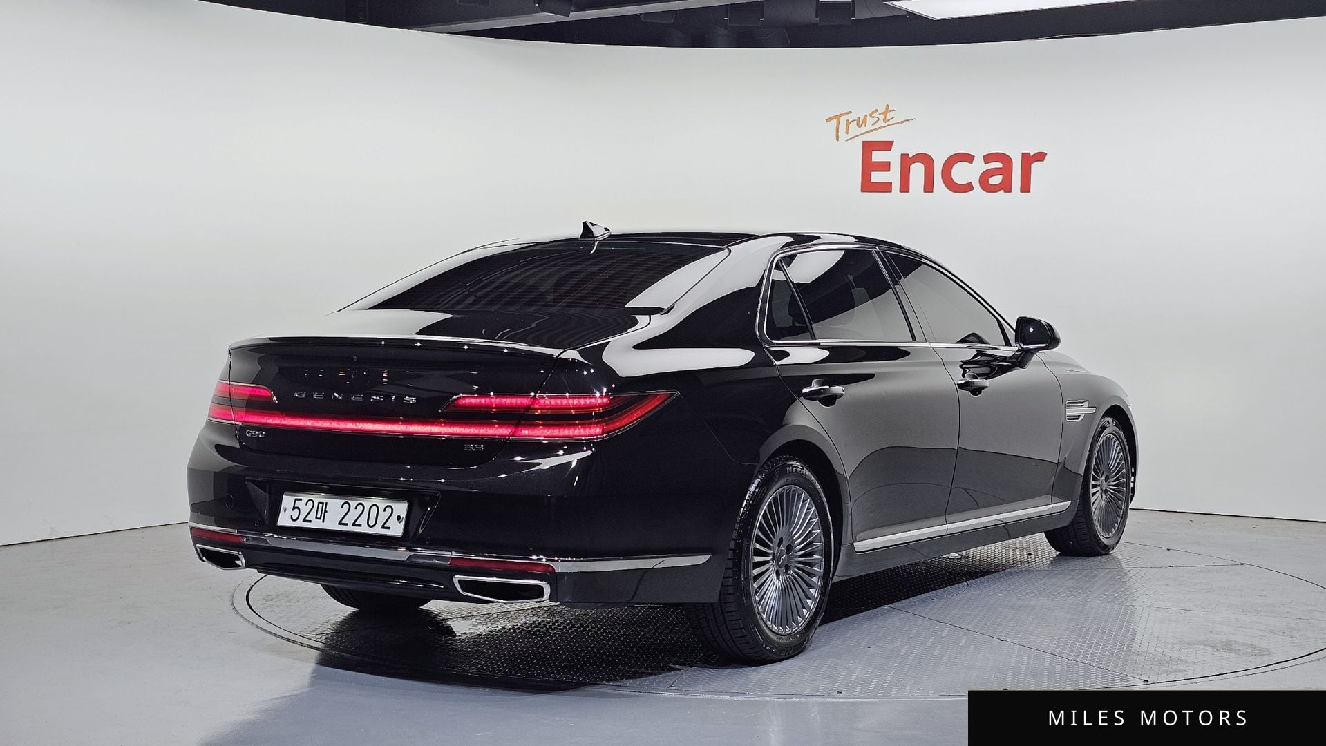 Genesis G90 2019 — миниатюра 2