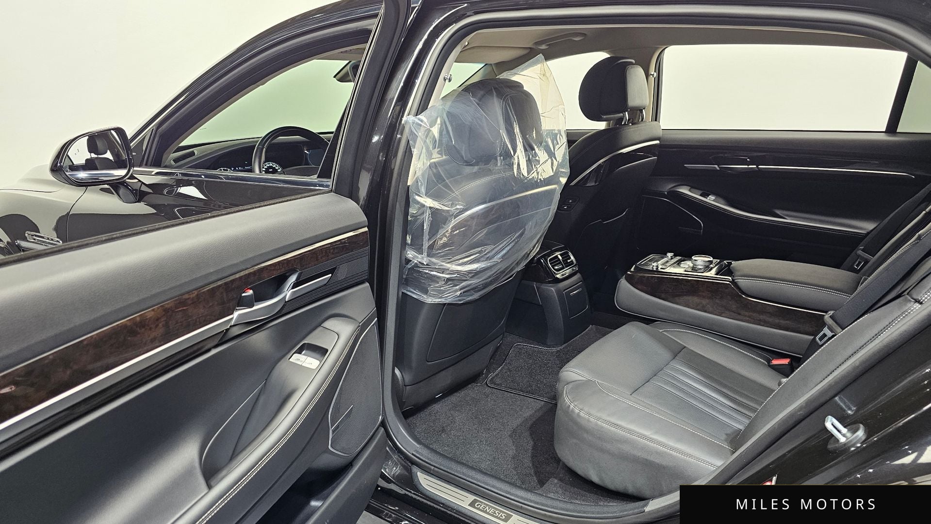 Genesis G90 2019 — миниатюра 11