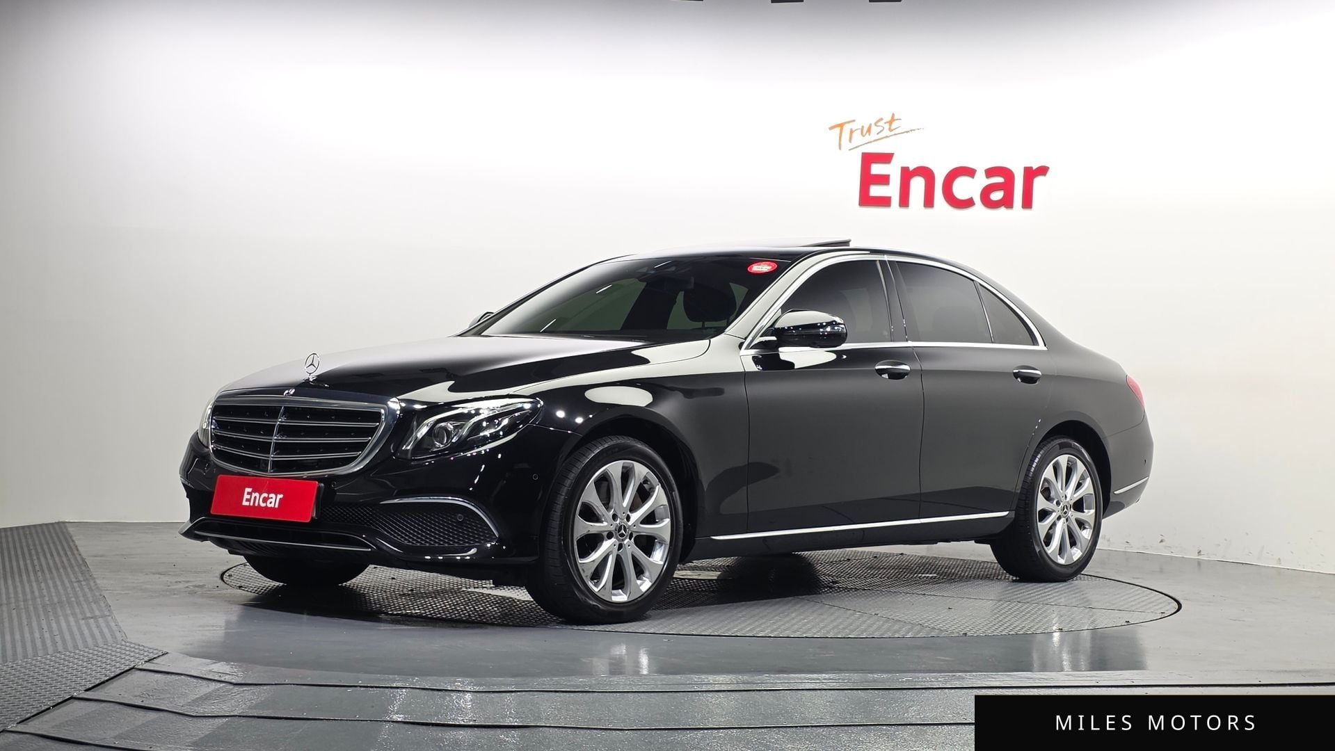 Mercedes-Benz E-Class W213 2018 — фото 1 из 12