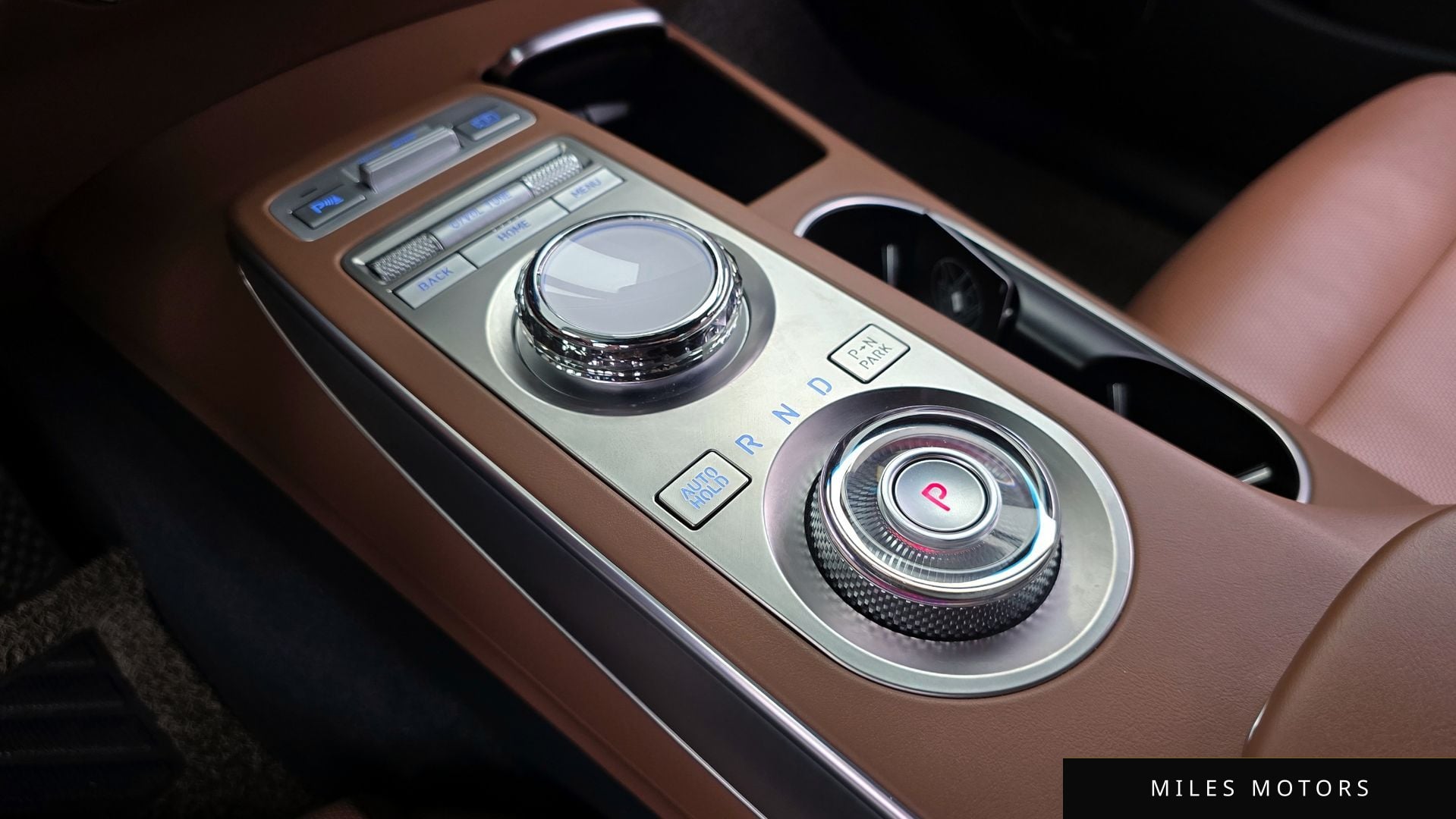Genesis GV70 2022 — миниатюра 12