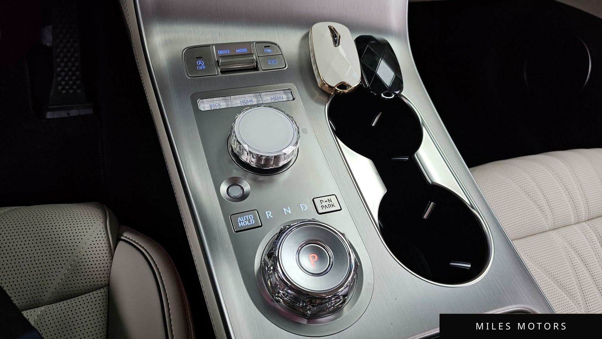 Genesis GV70 2025 — миниатюра 12