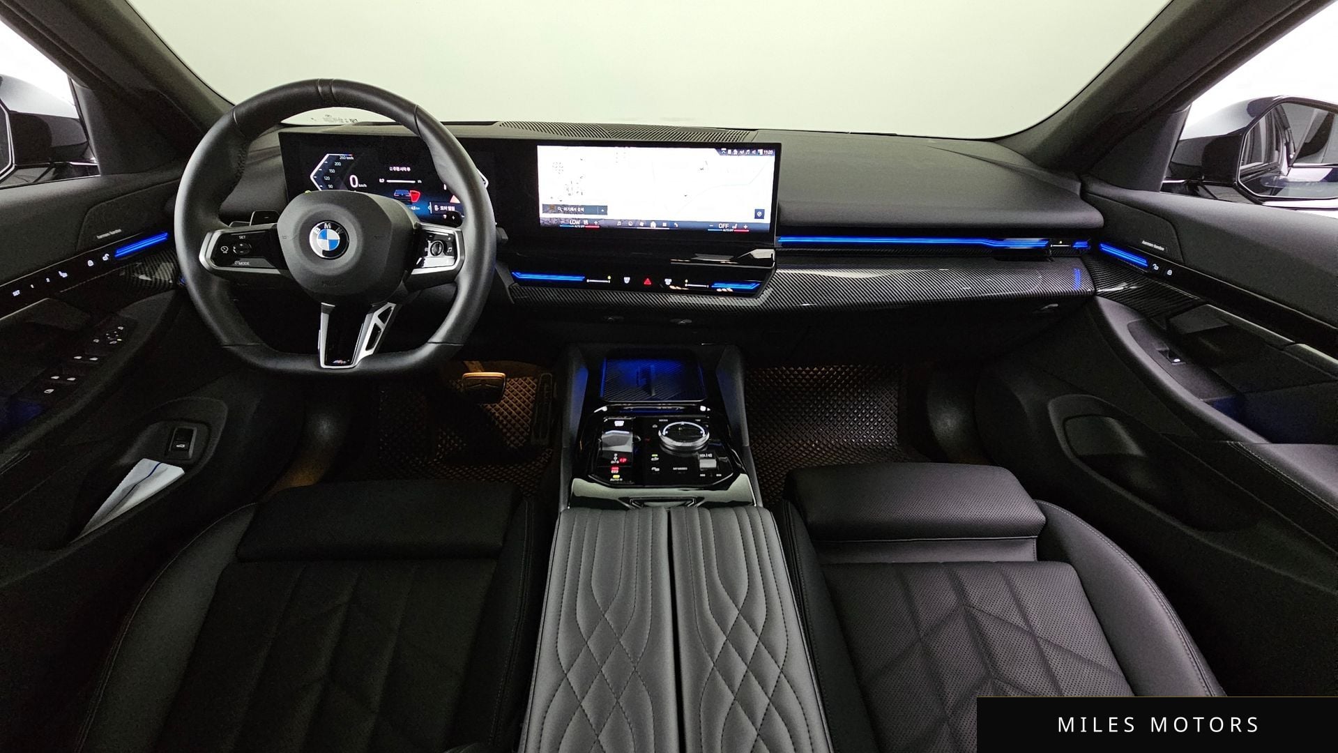 BMW 5 Series (G60) 2024 — миниатюра 10