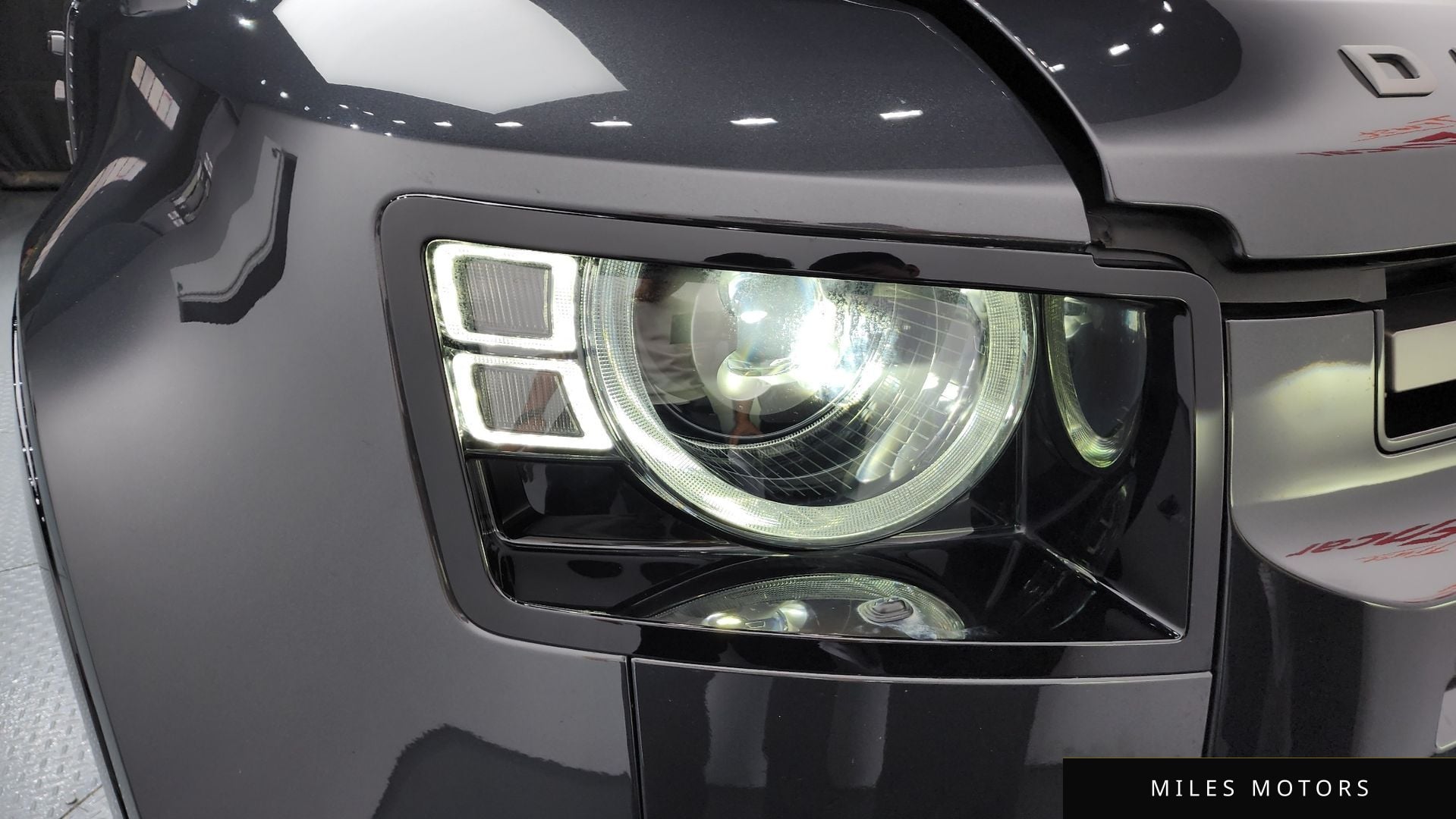 Land Rover Defender 2023 — миниатюра 8