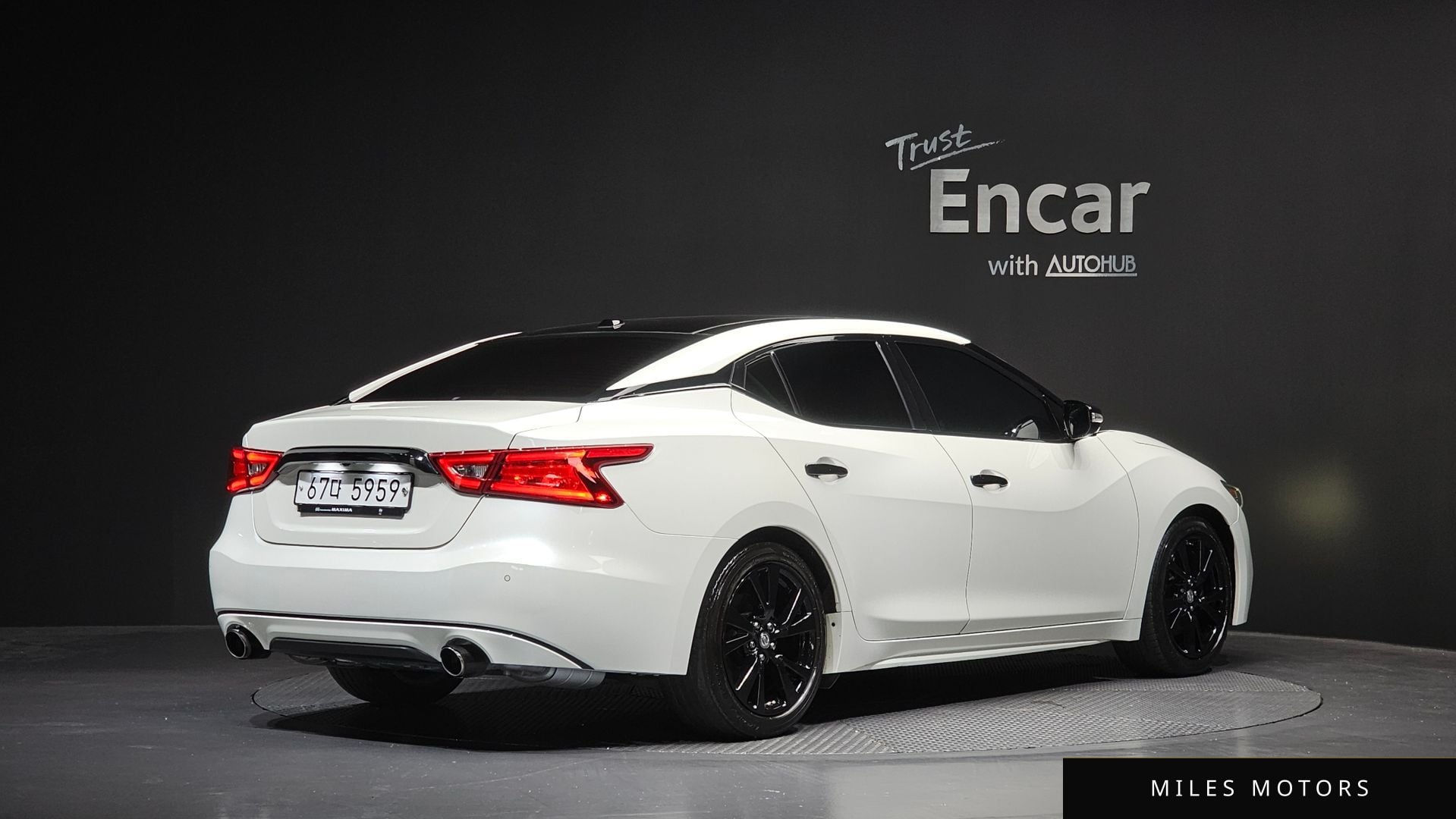 Nissan Maxima 2017 — миниатюра 2