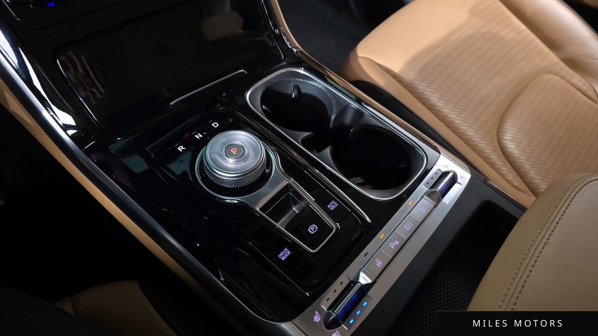 Kia Carnival 2023 — миниатюра 12