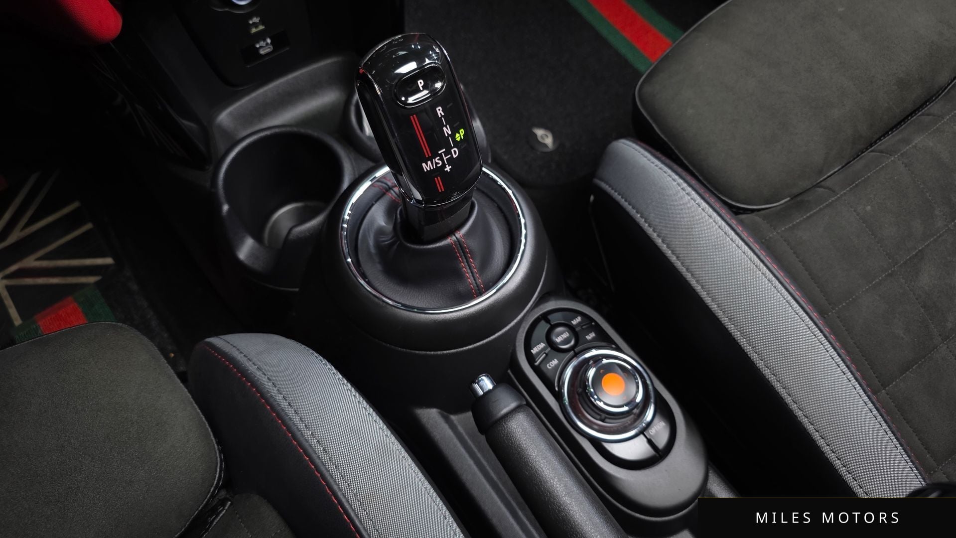 MINI Cooper S 2021 — миниатюра 9