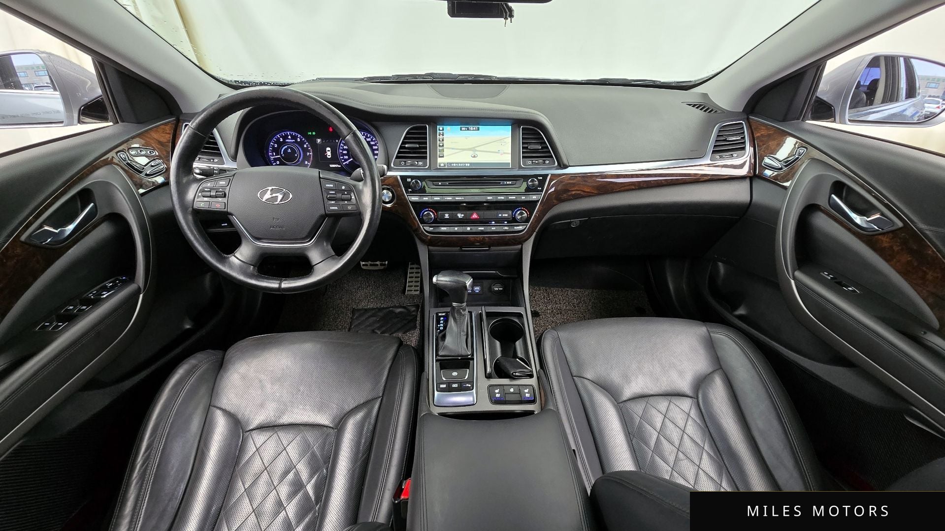 Hyundai Aslan 2015 — миниатюра 10