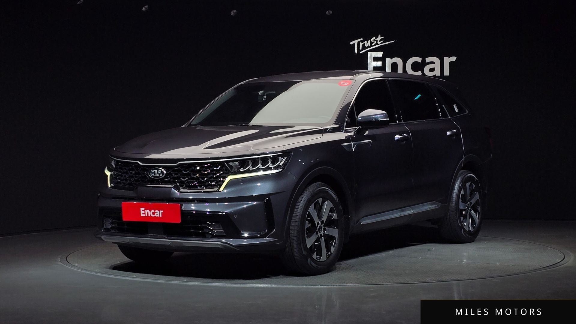 Kia Sorento 2021 — фото 1 из 12