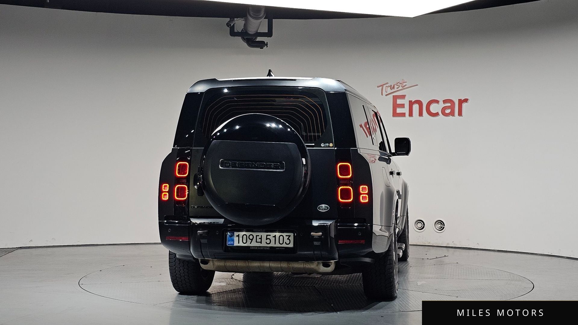 Land Rover Defender 2023 — миниатюра 3