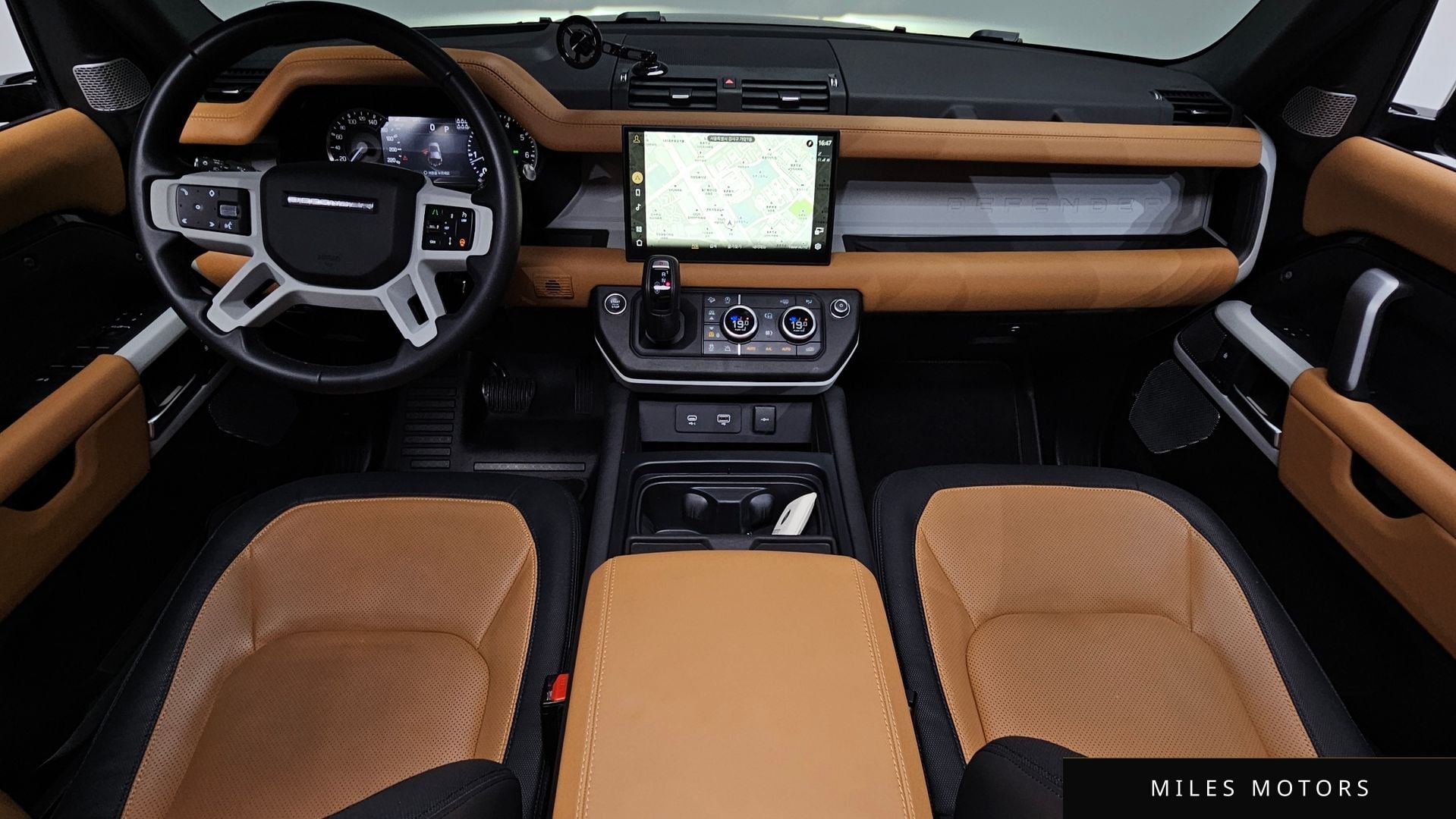 Land Rover Defender 2023 — миниатюра 9