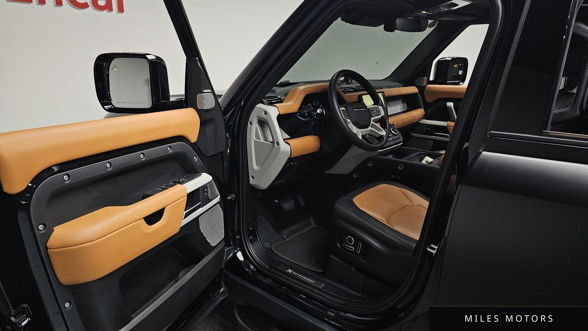 Land Rover Defender 2023 — миниатюра 12