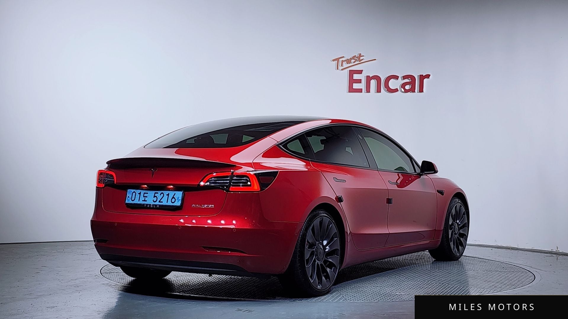 Tesla Model 3 2021 — миниатюра 2