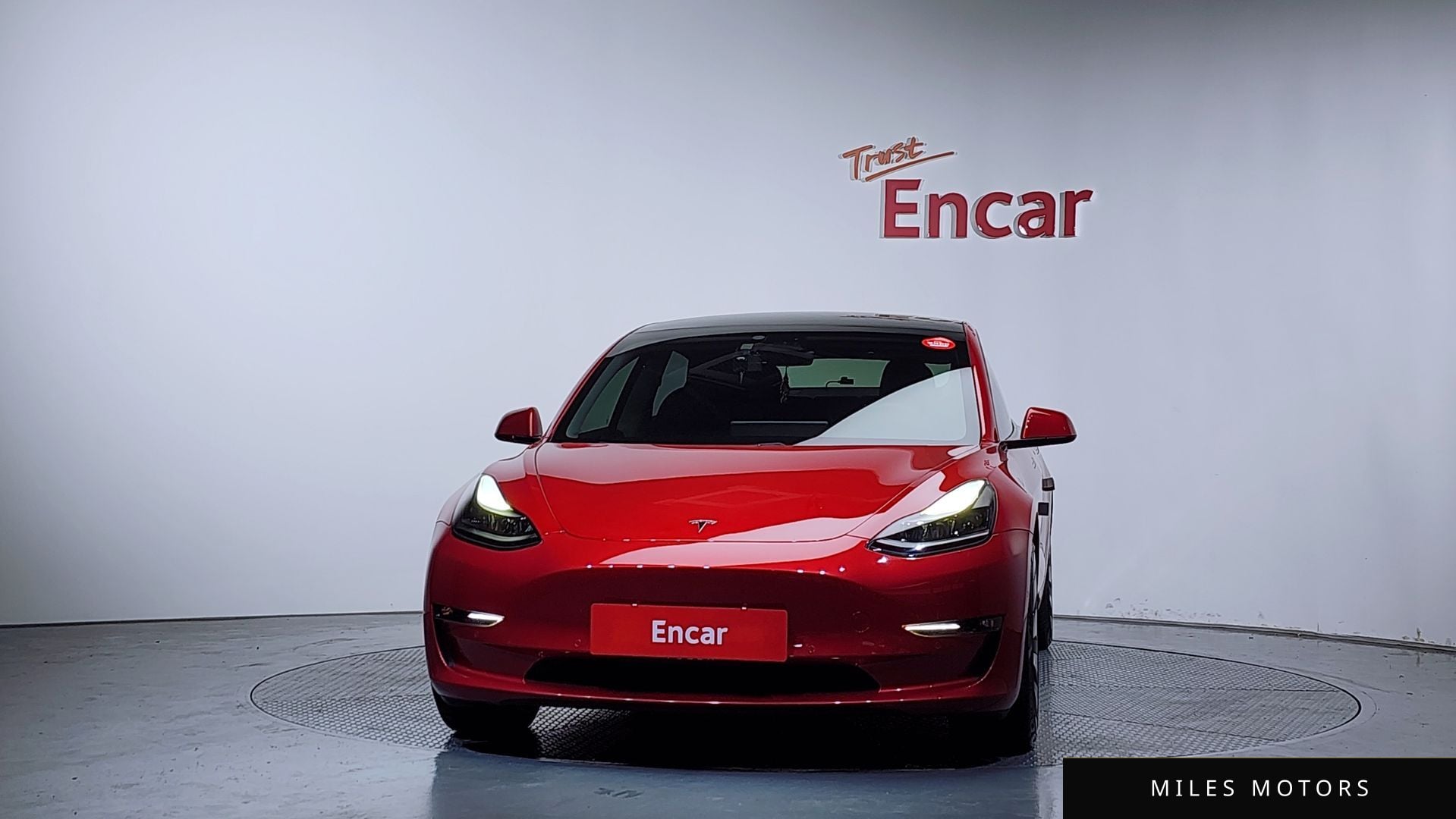 Tesla Model 3 2021 — миниатюра 3