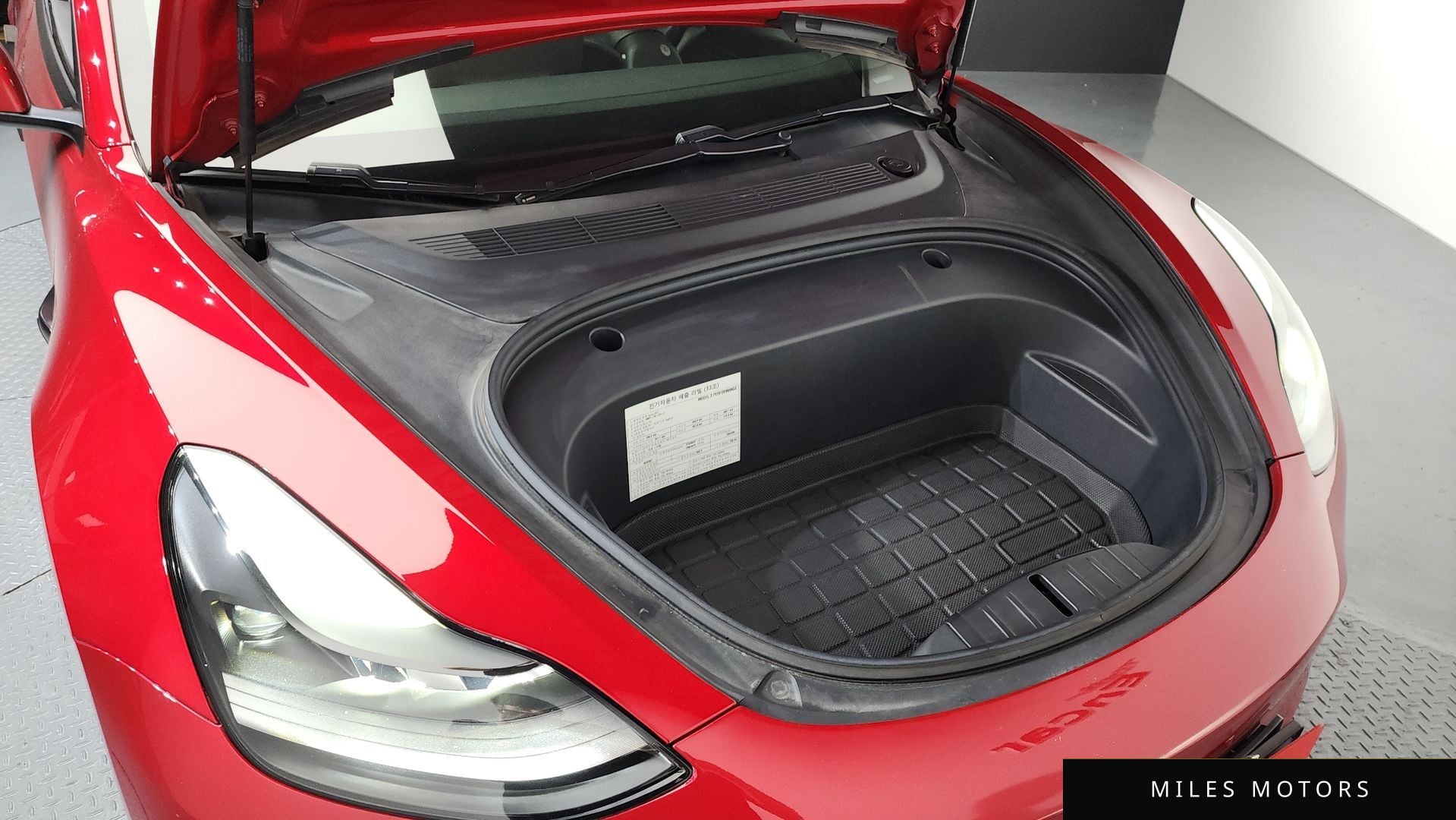 Tesla Model 3 2021 — миниатюра 6