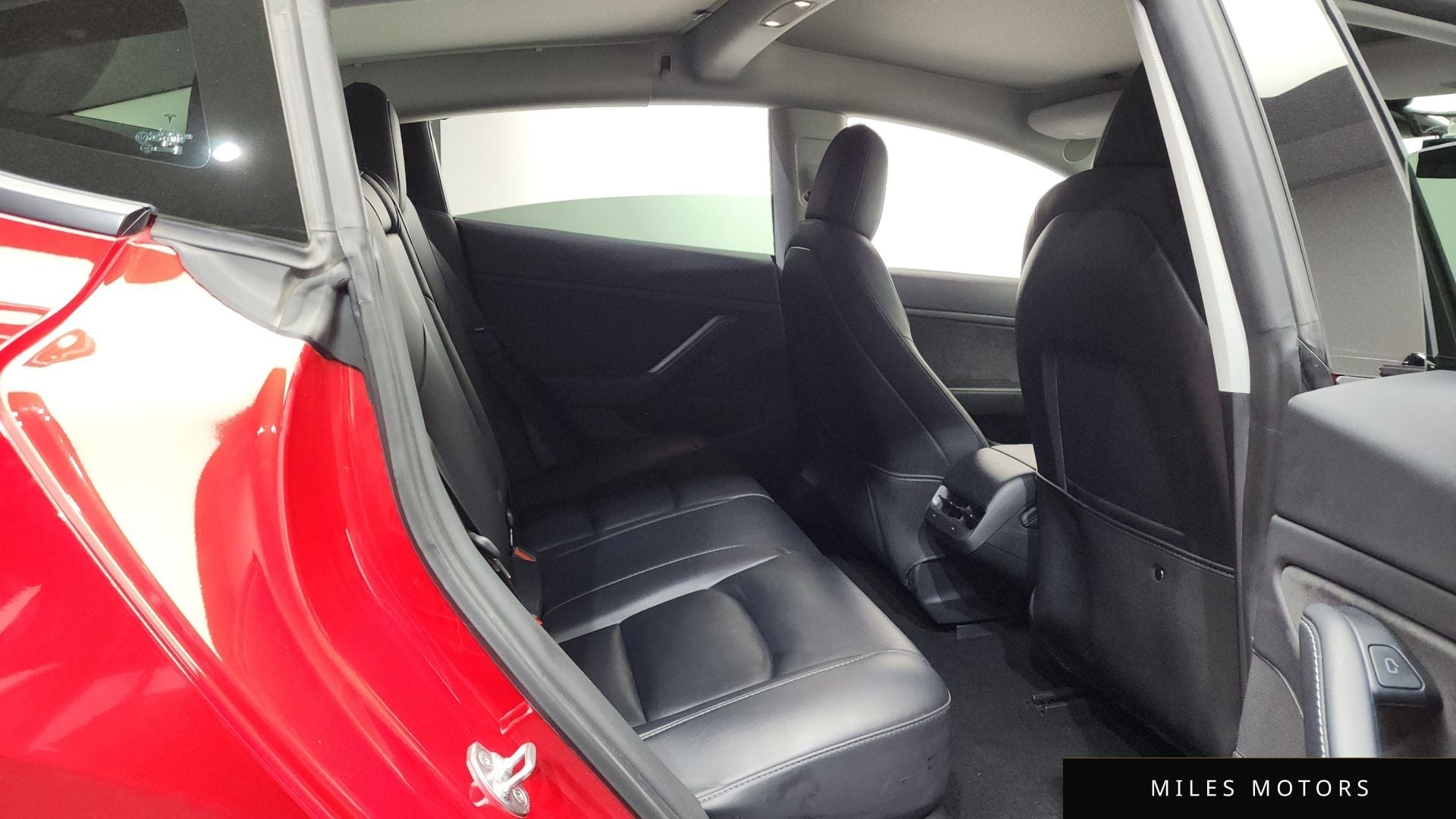 Tesla Model 3 2021 — миниатюра 11