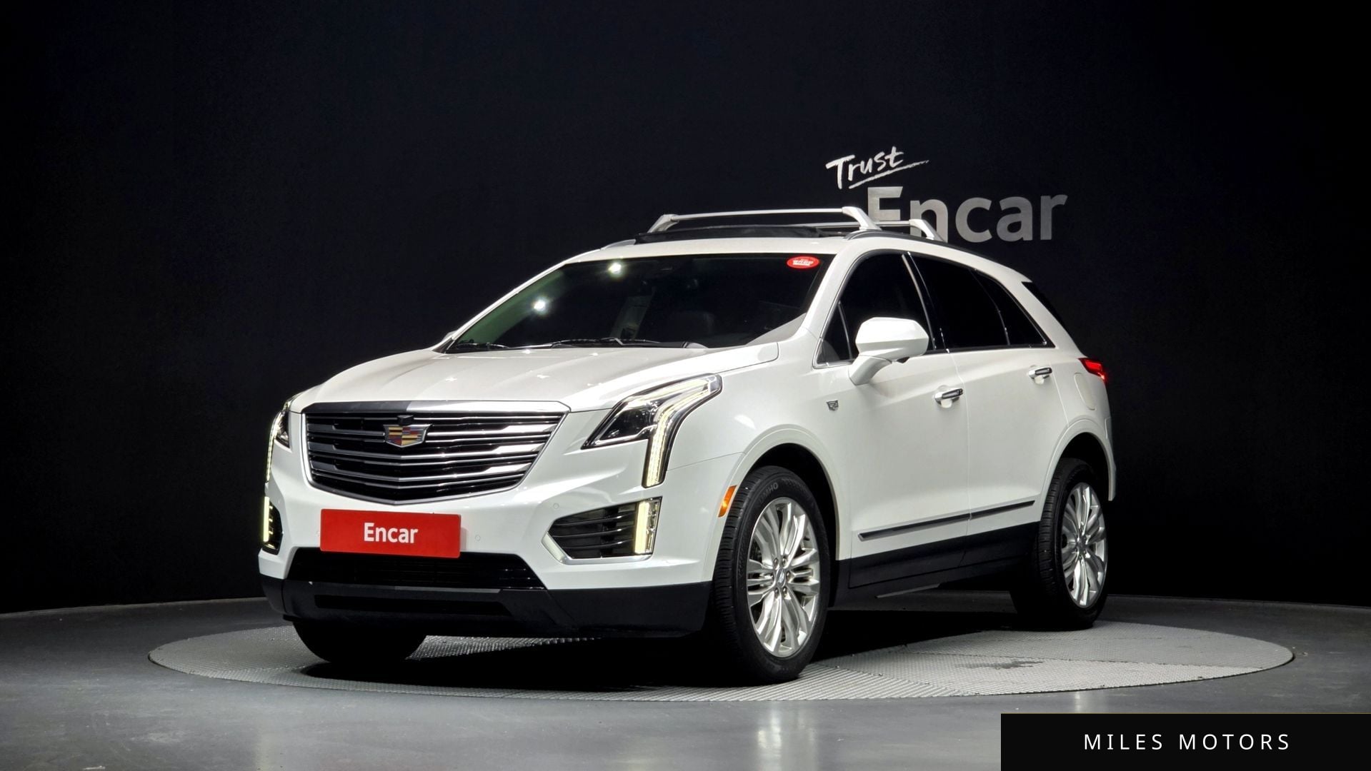 Cadillac XT5 2018 — фото 1 из 12