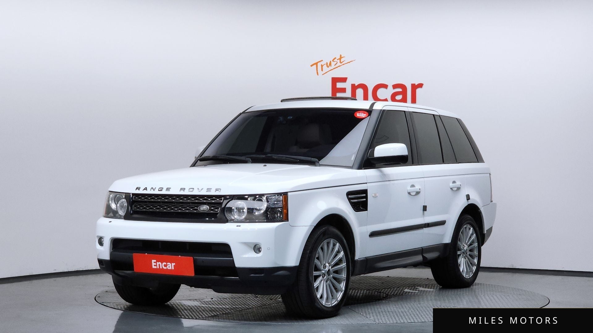Land Rover Range Rover Sport 2013 — фото 1 из 12