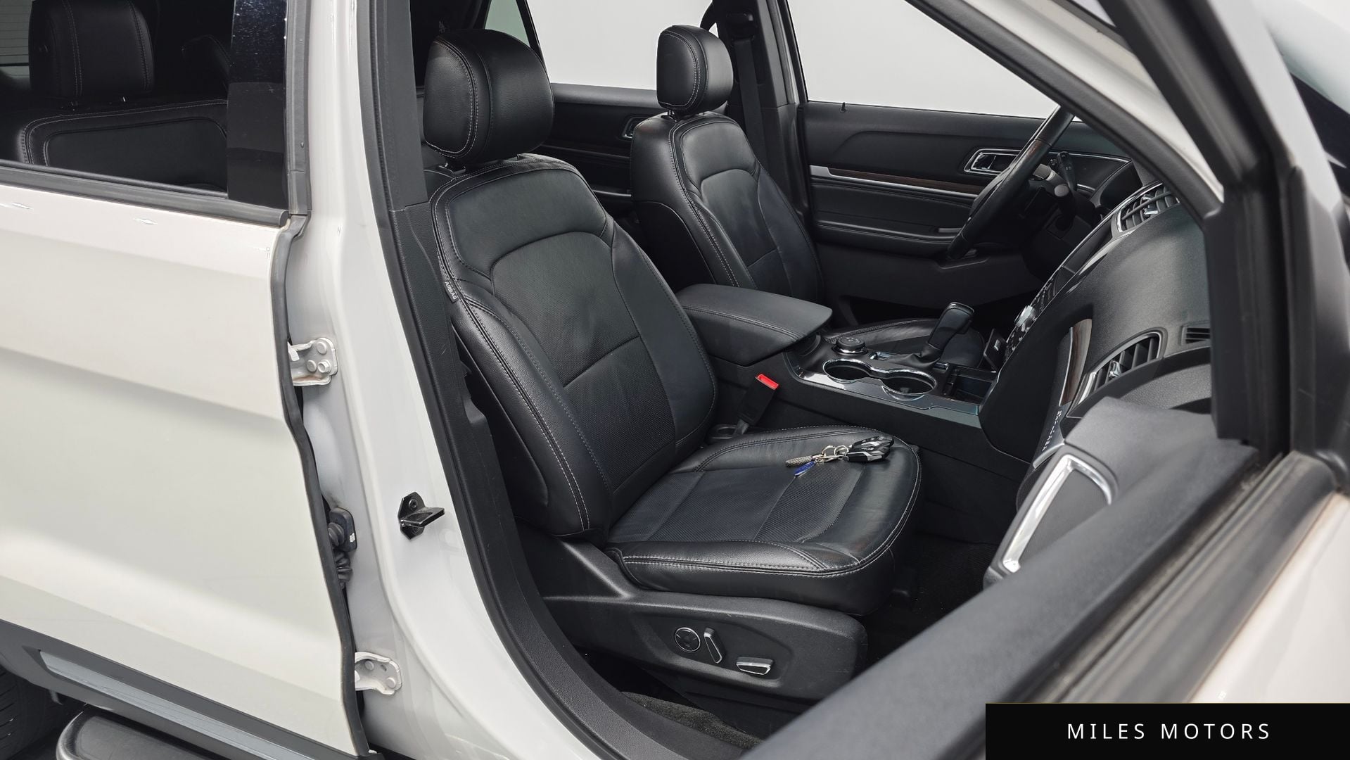 Ford Explorer 2017 — миниатюра 12