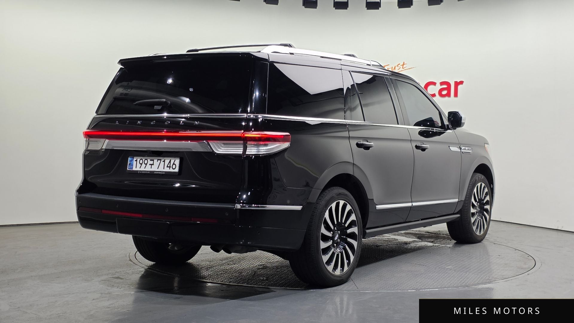 Lincoln Navigator 2023 — миниатюра 2