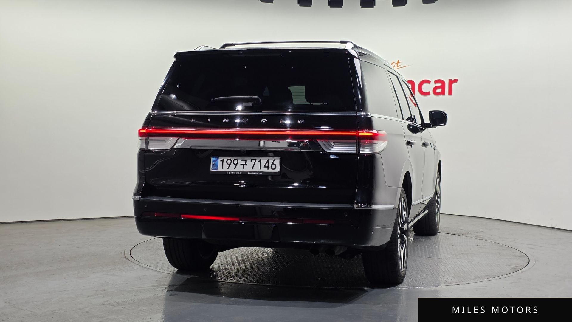 Lincoln Navigator 2023 — миниатюра 4