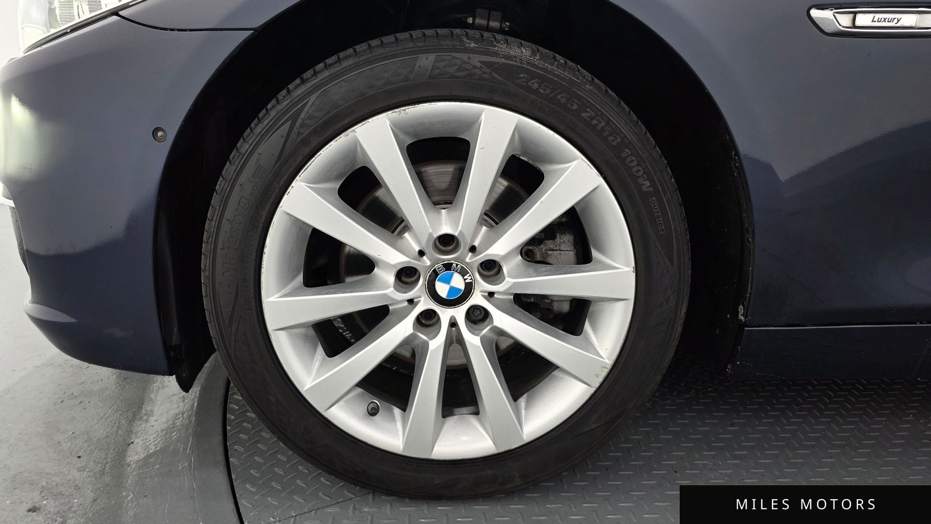 BMW 5 Series (F10) 2016 — миниатюра 5