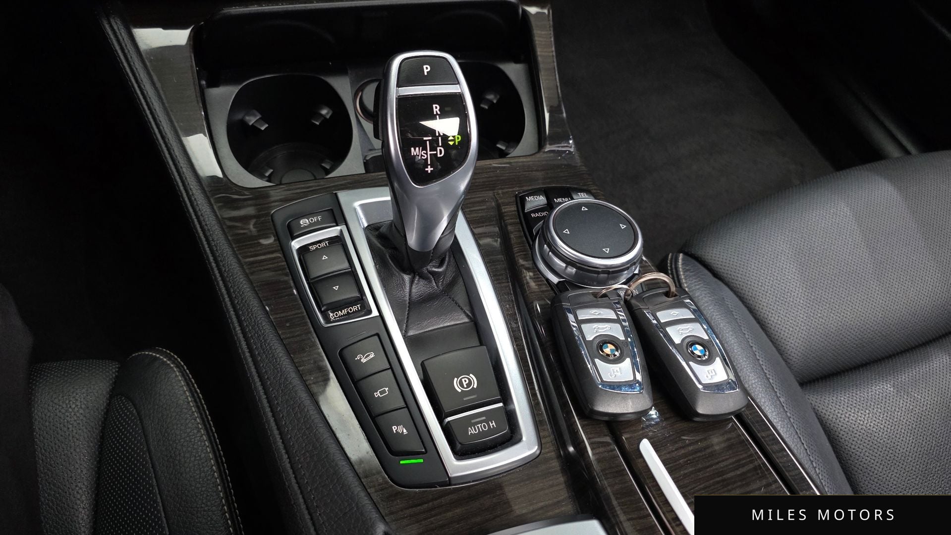 BMW 5 Series (F10) 2016 — миниатюра 9