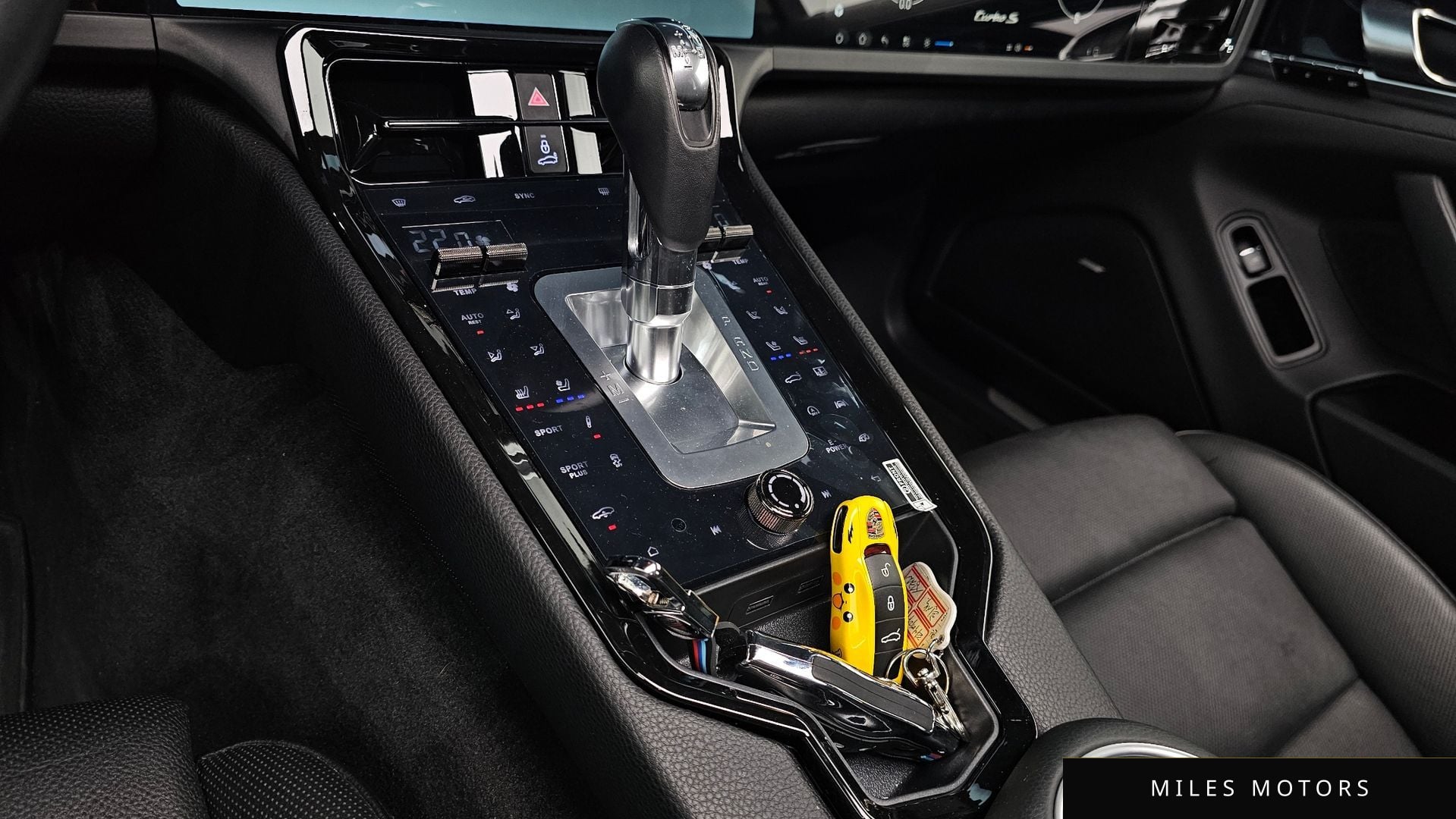Porsche Panamera 2015 — миниатюра 11