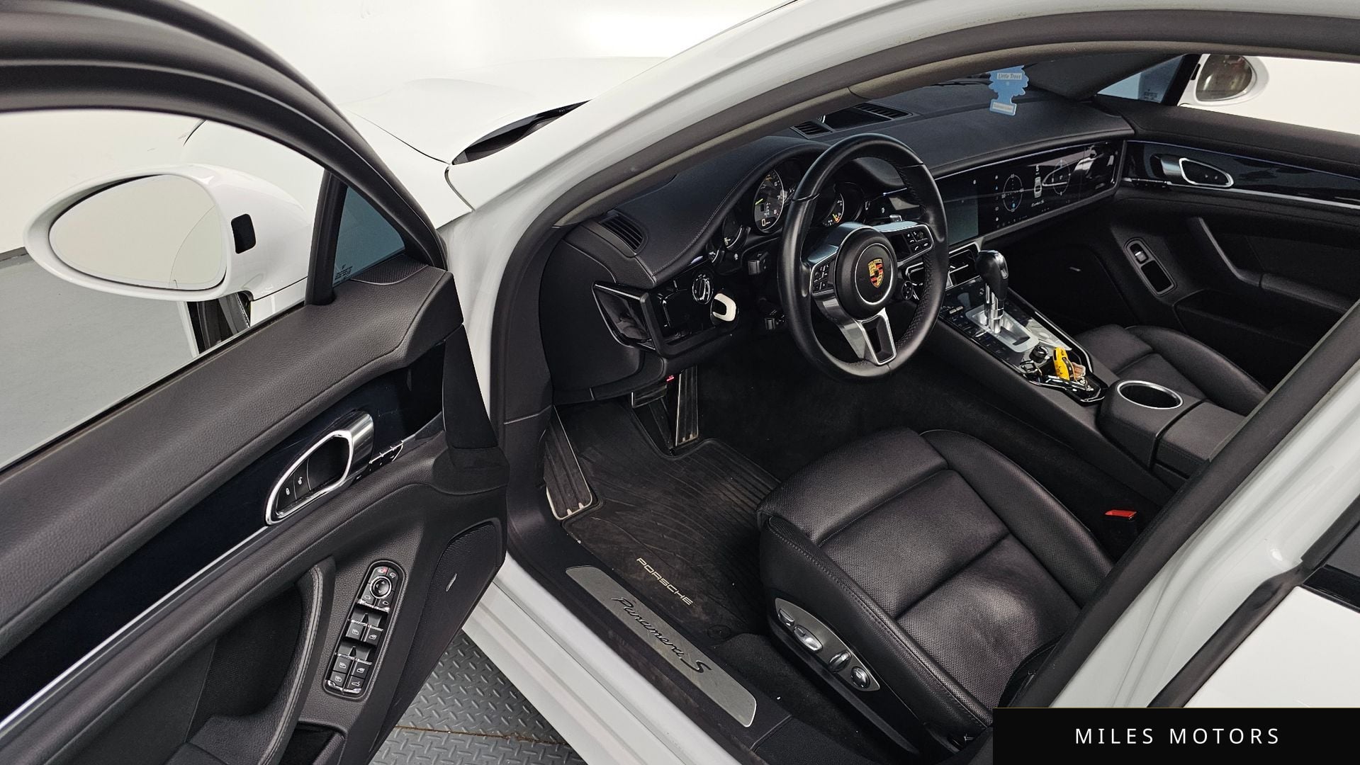 Porsche Panamera 2015 — миниатюра 12