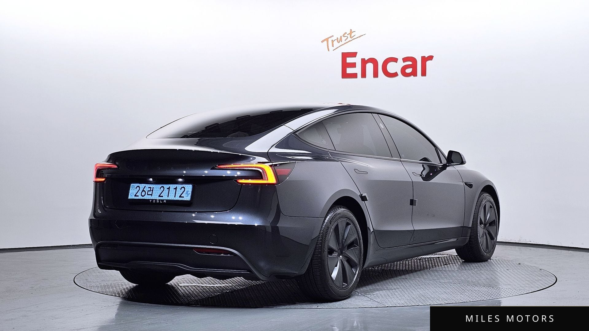 Tesla Model 3 2025 — миниатюра 2