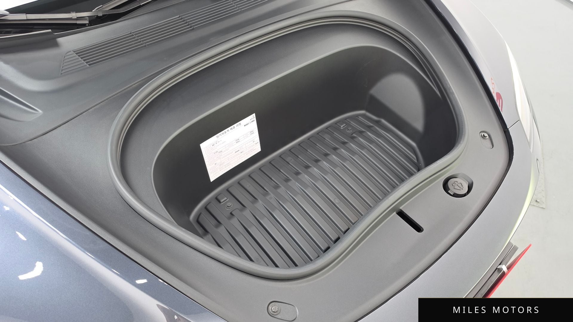 Tesla Model 3 2025 — миниатюра 6
