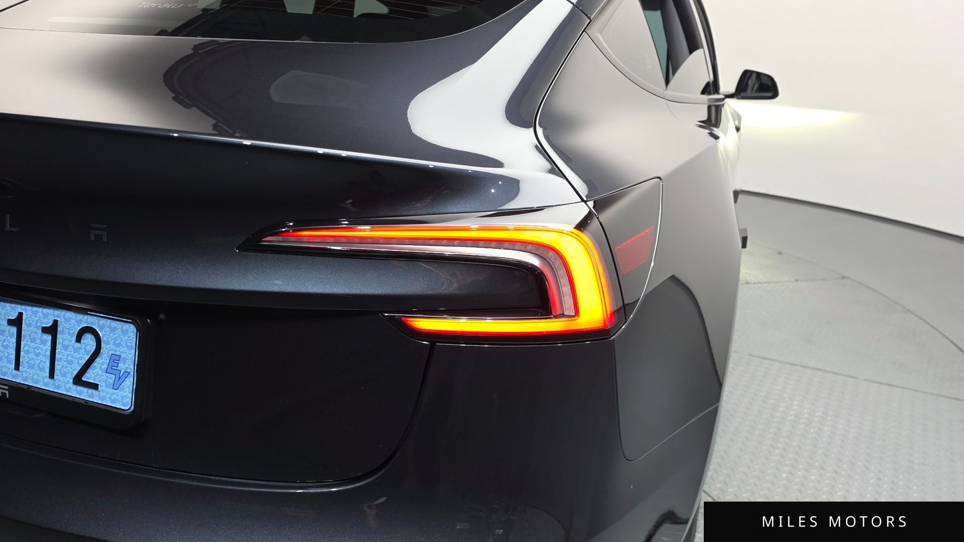 Tesla Model 3 2025 — миниатюра 9