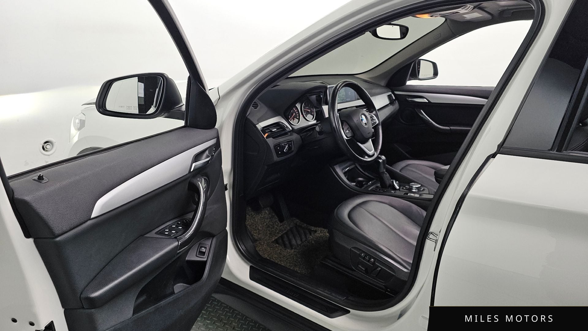 BMW X1 (F48) 2016 — миниатюра 10