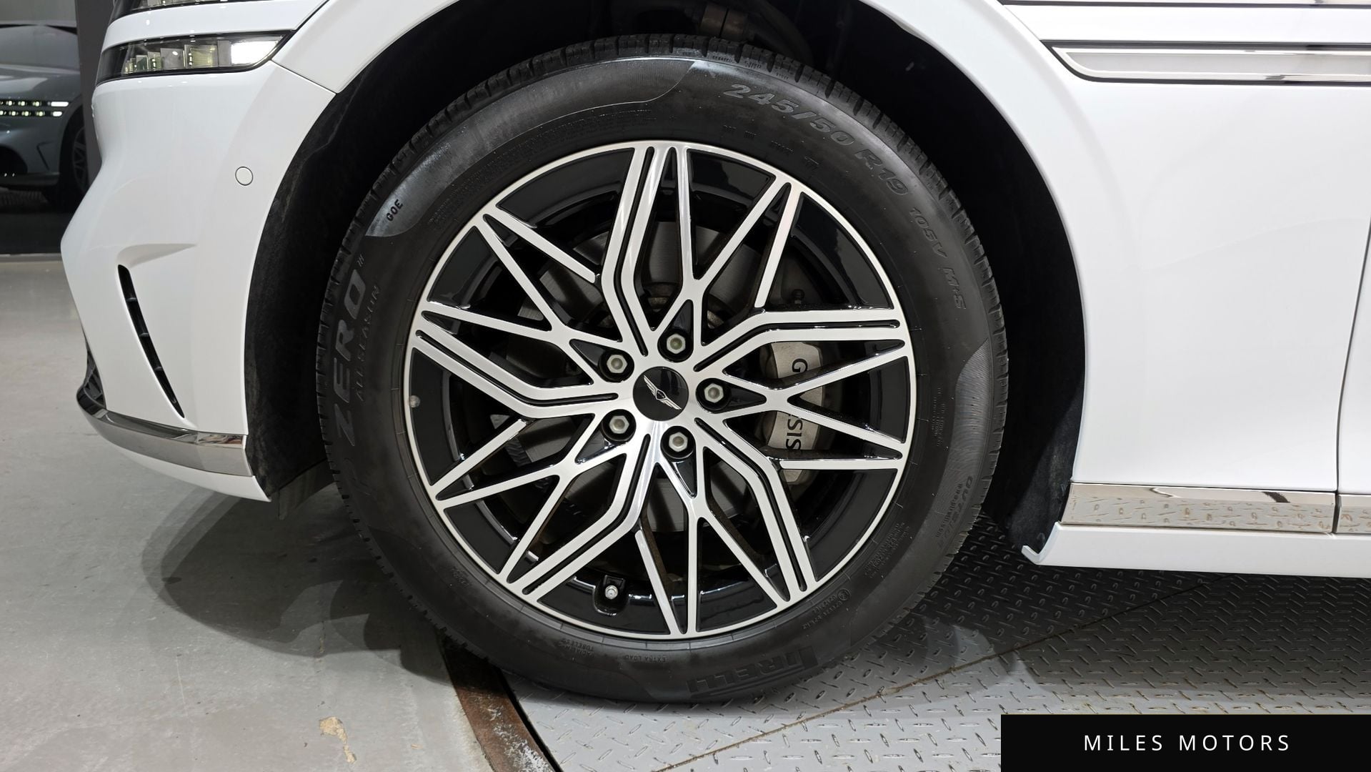 Genesis G90 (RS4) 2023 — миниатюра 5