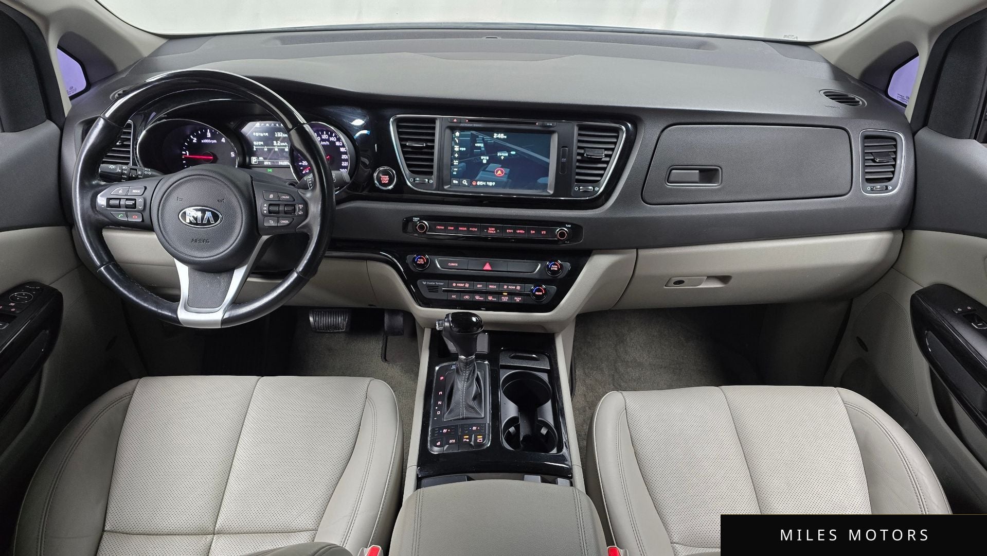 Kia Canival 2016 — миниатюра 10