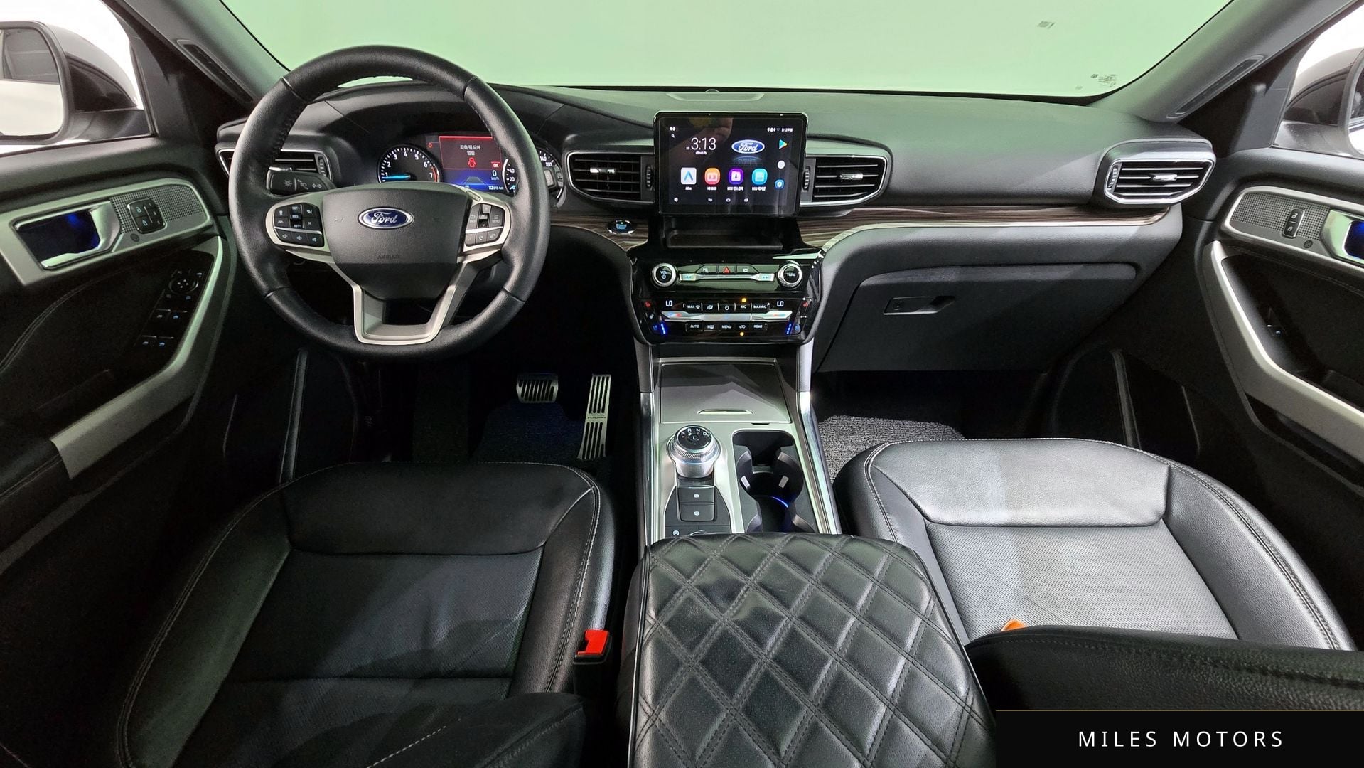 Ford Explorer 2021 — миниатюра 10