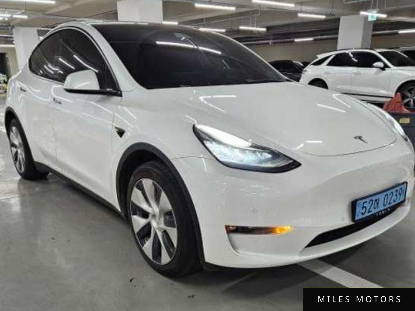 Tesla Model Y 2022 — миниатюра 8