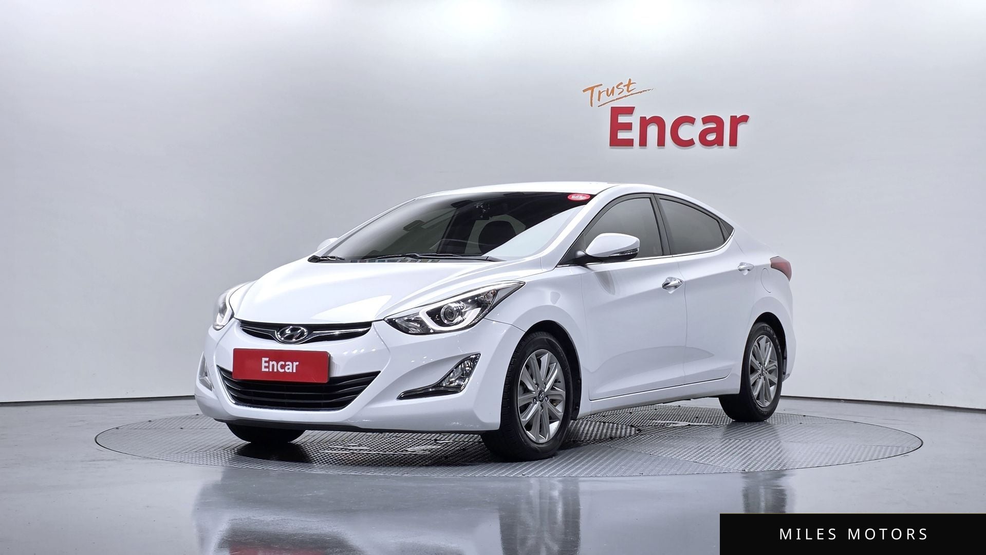 Hyundai AVANTE 2014 — фото 1 из 12
