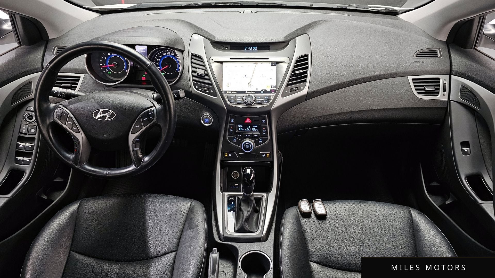 Hyundai AVANTE 2014 — миниатюра 10