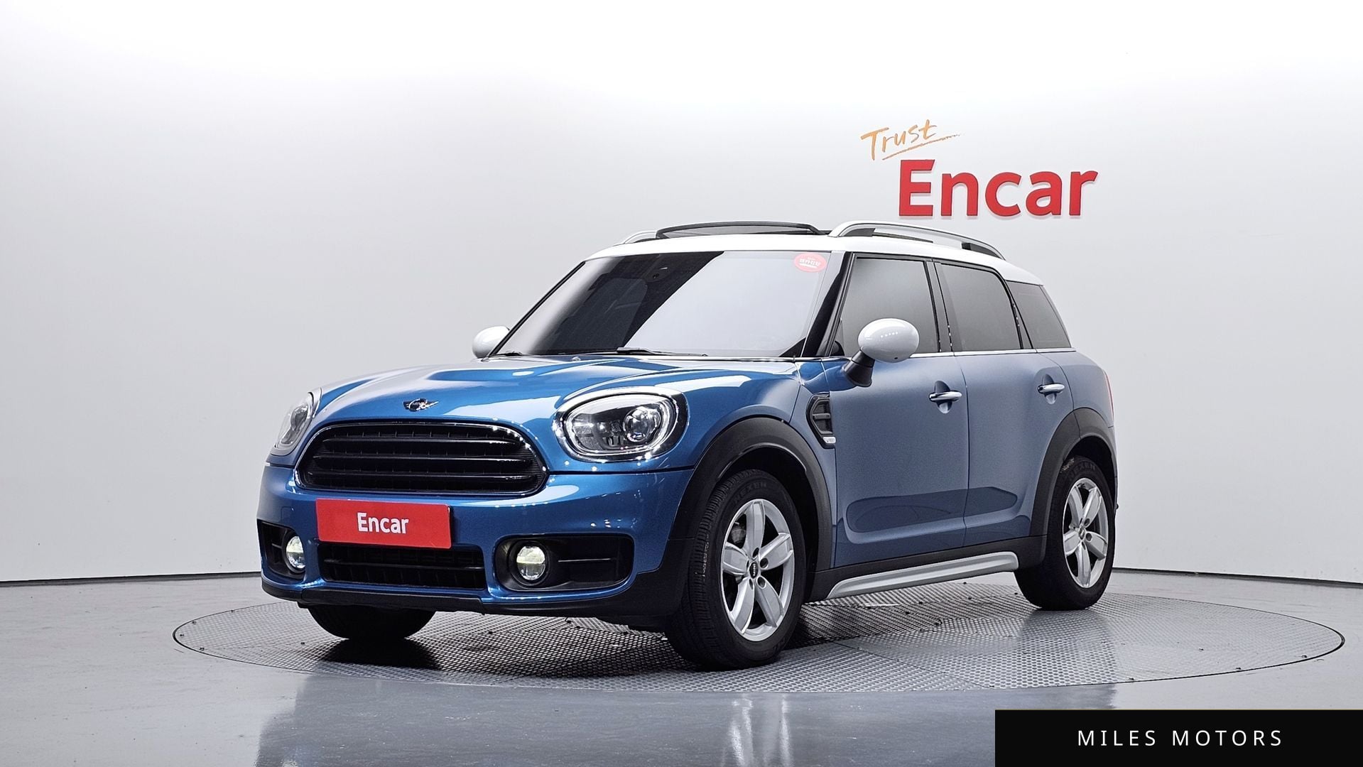 MINI Countryman 2017 — фото 1 из 12