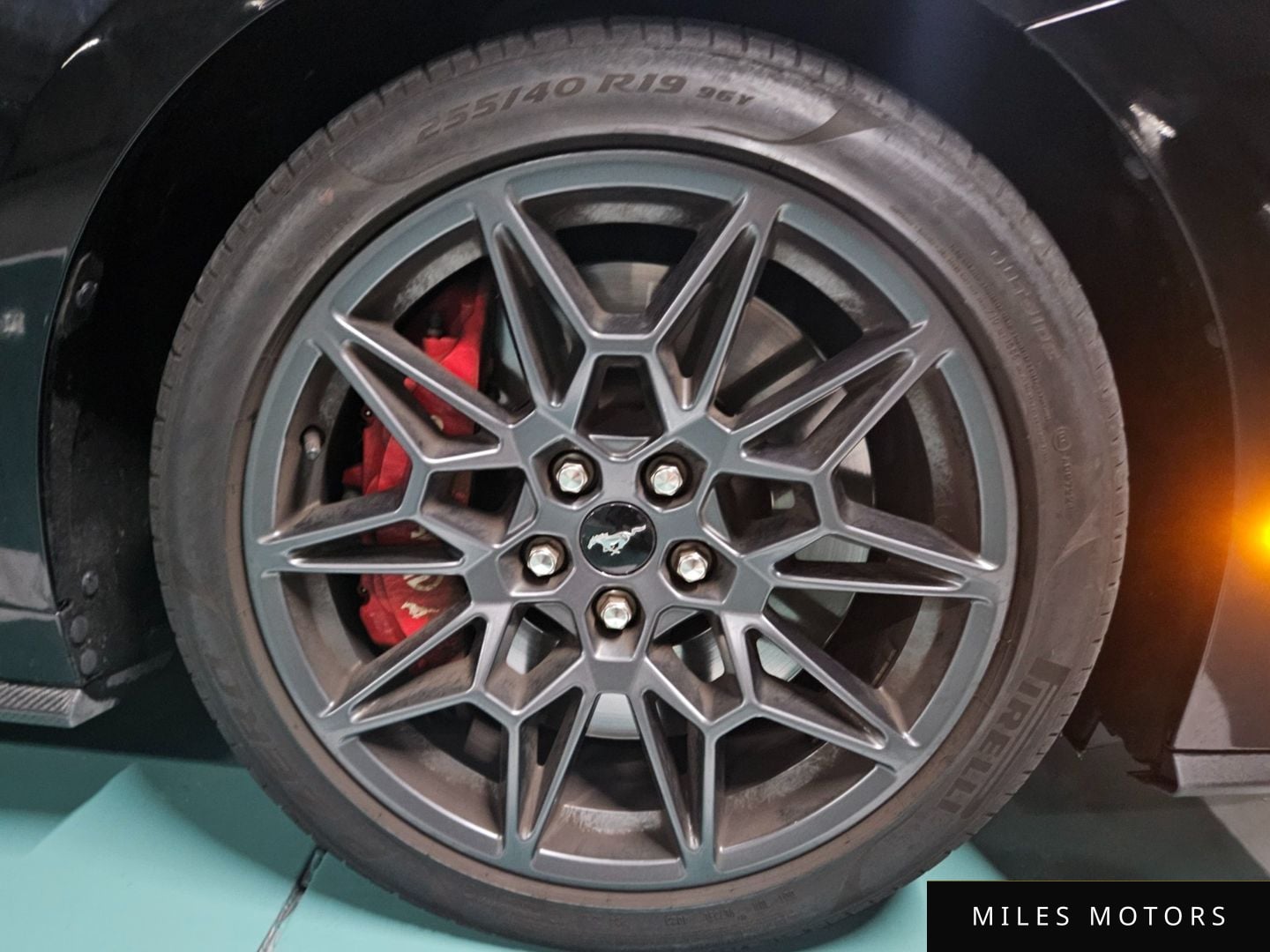 Ford Mustang 2024 — миниатюра 7