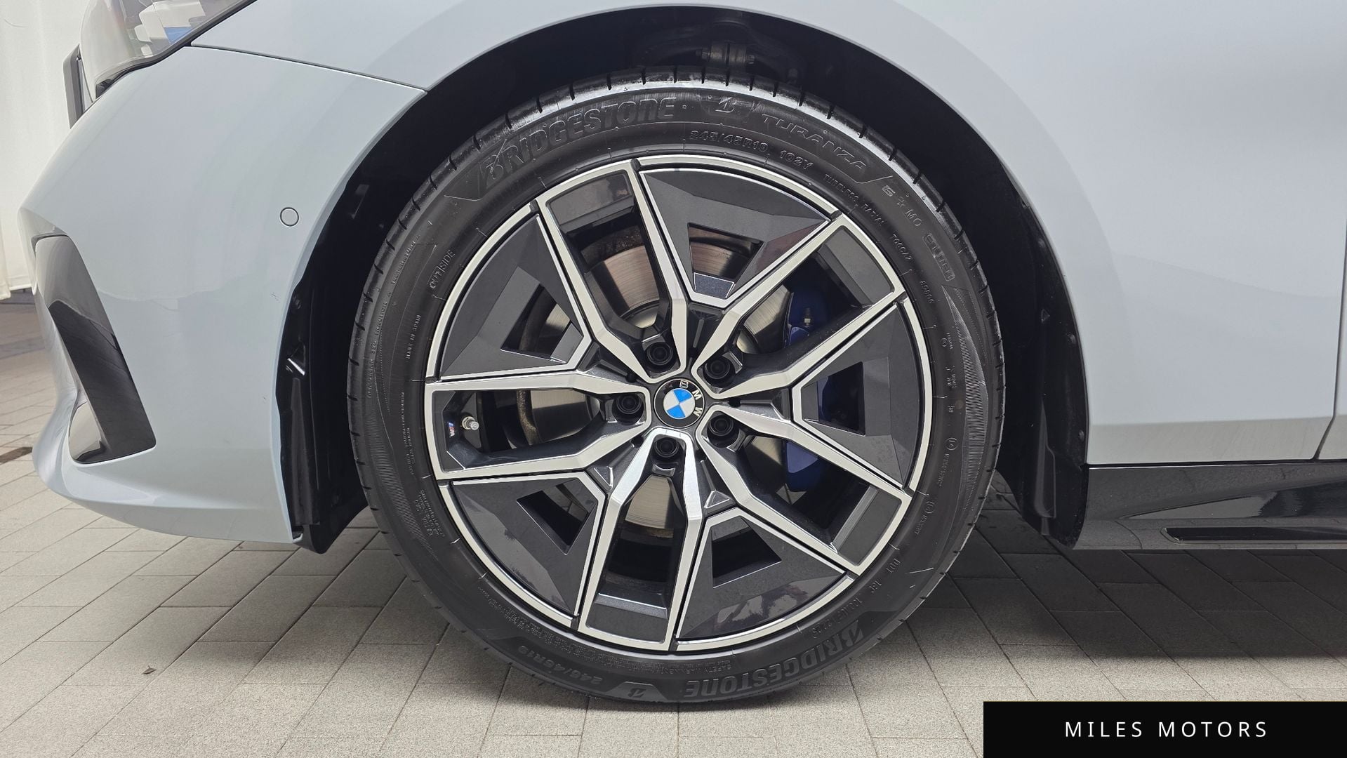 BMW 5 Series (G60) 2026 — миниатюра 5